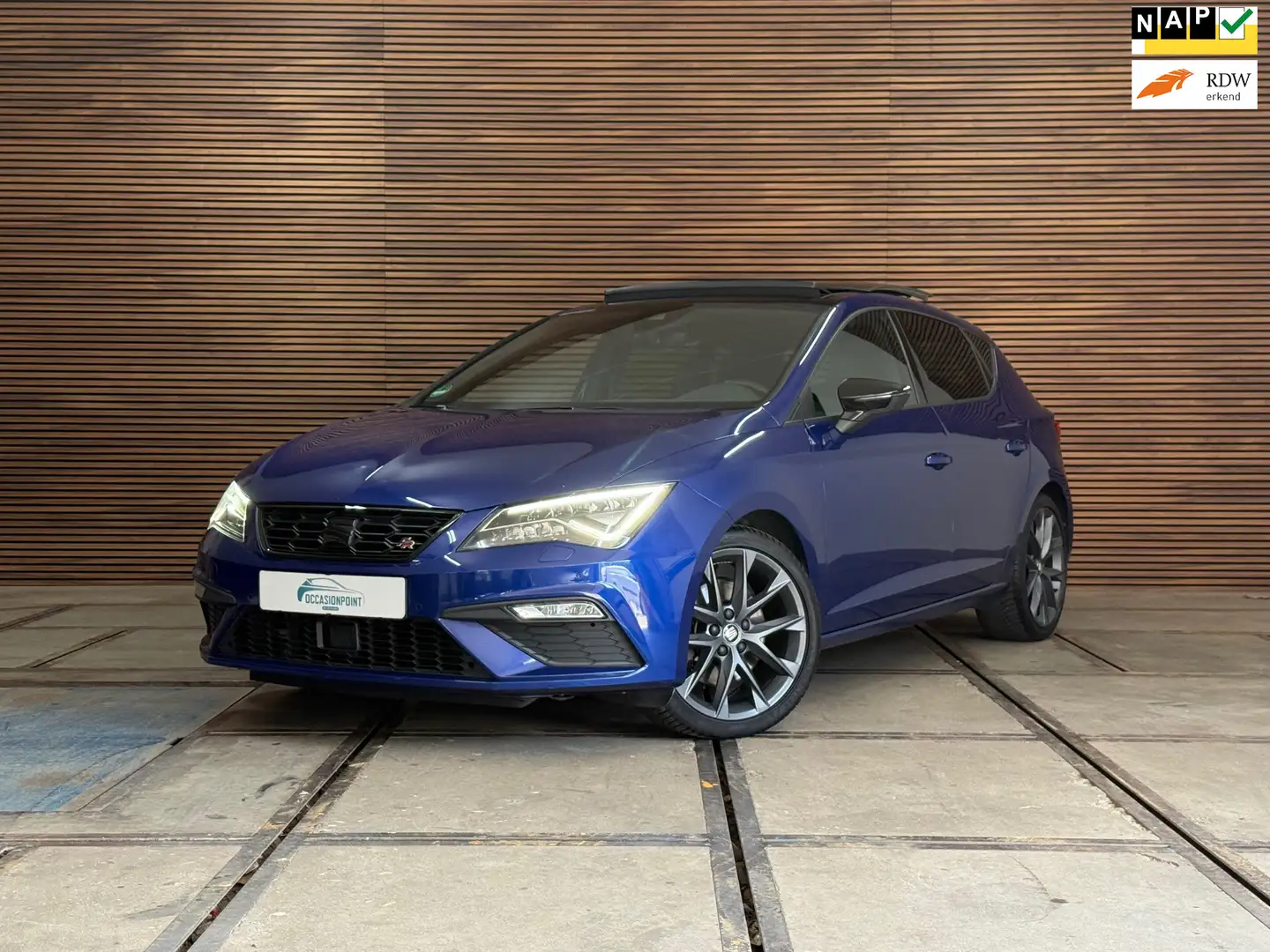 SEAT Leon 2.0 TSI FR 191 PK DSG | Beats Audio | Panoramadak Bleu - 1