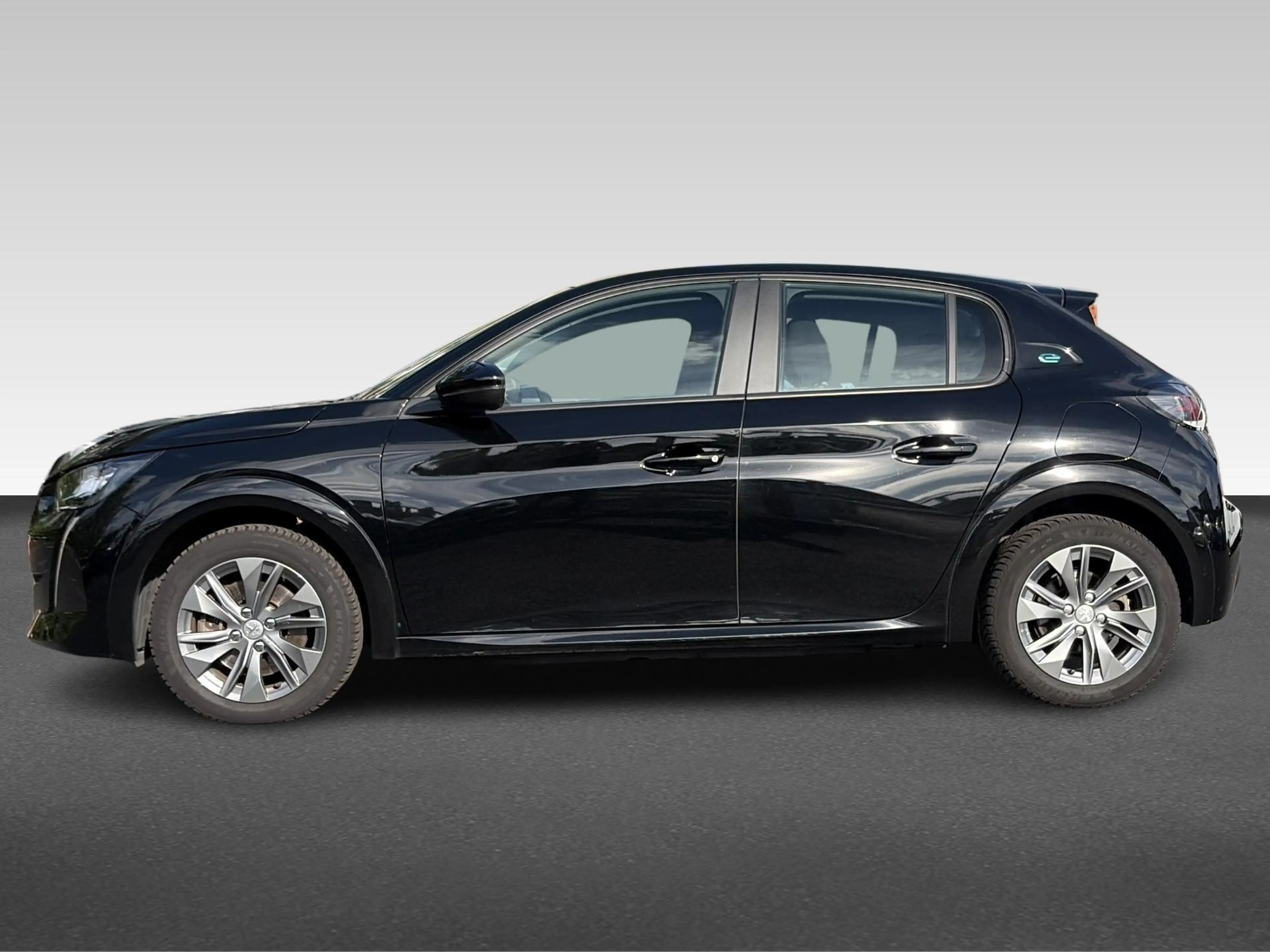 Peugeot e-208 EV Active Pack 50 kWh — photo 2