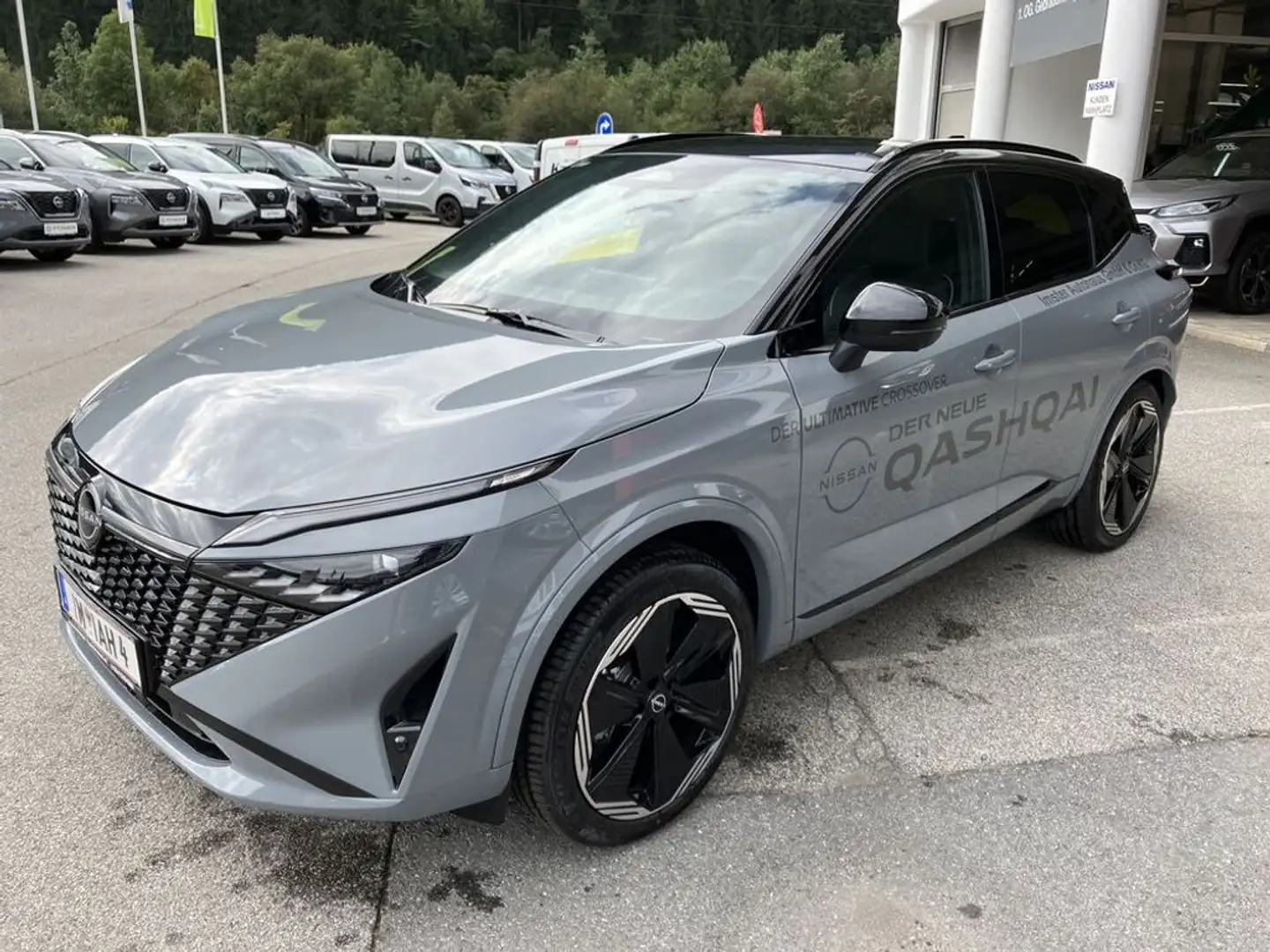 Nissan Qashqai 1,3 DIG-T MHEV 4x4 N-Design+ Xtronic Grijs - 1
