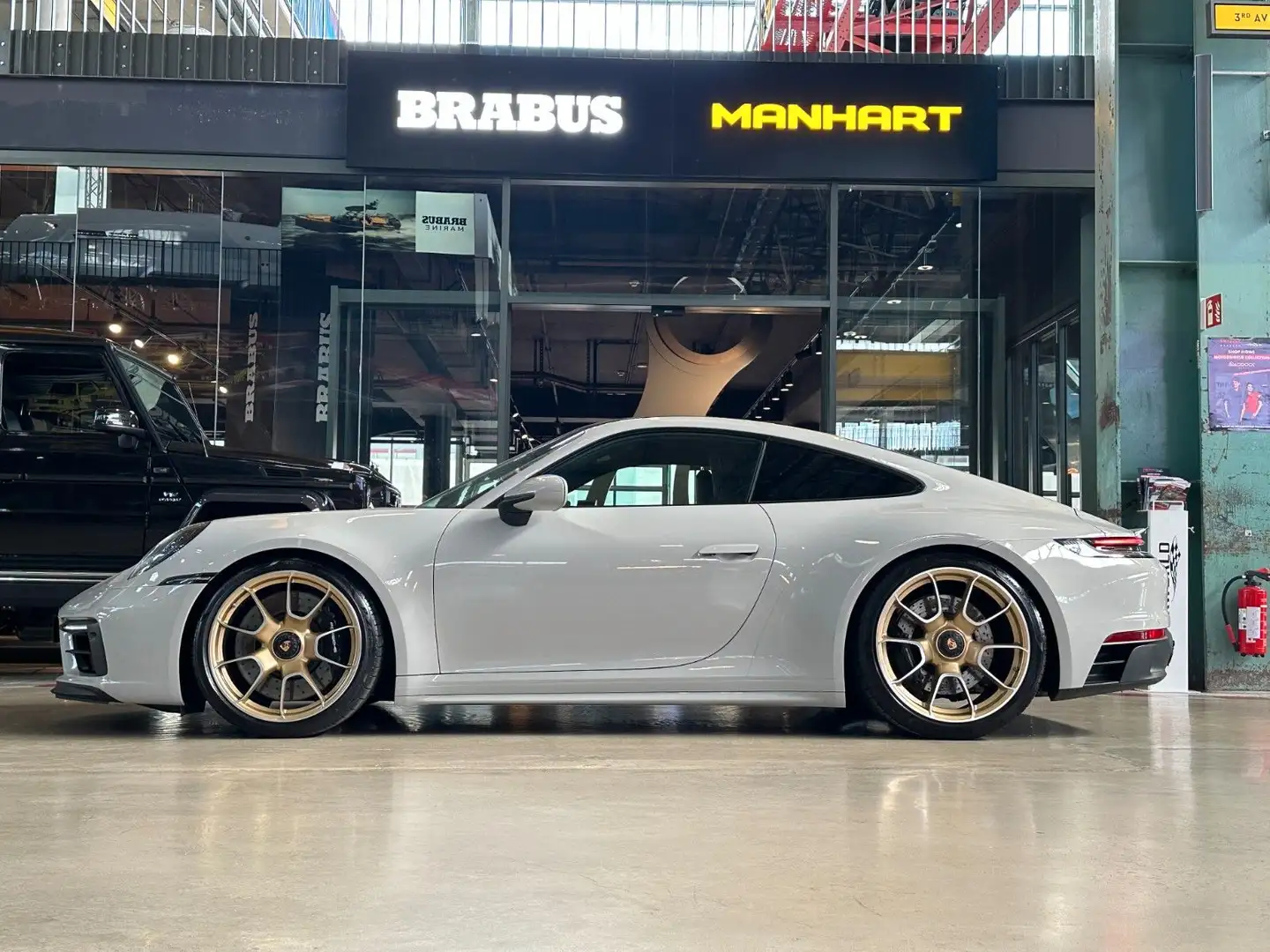 Porsche 992 911 Carrera 4 GTS - Approved 12/2025 Gris - 2