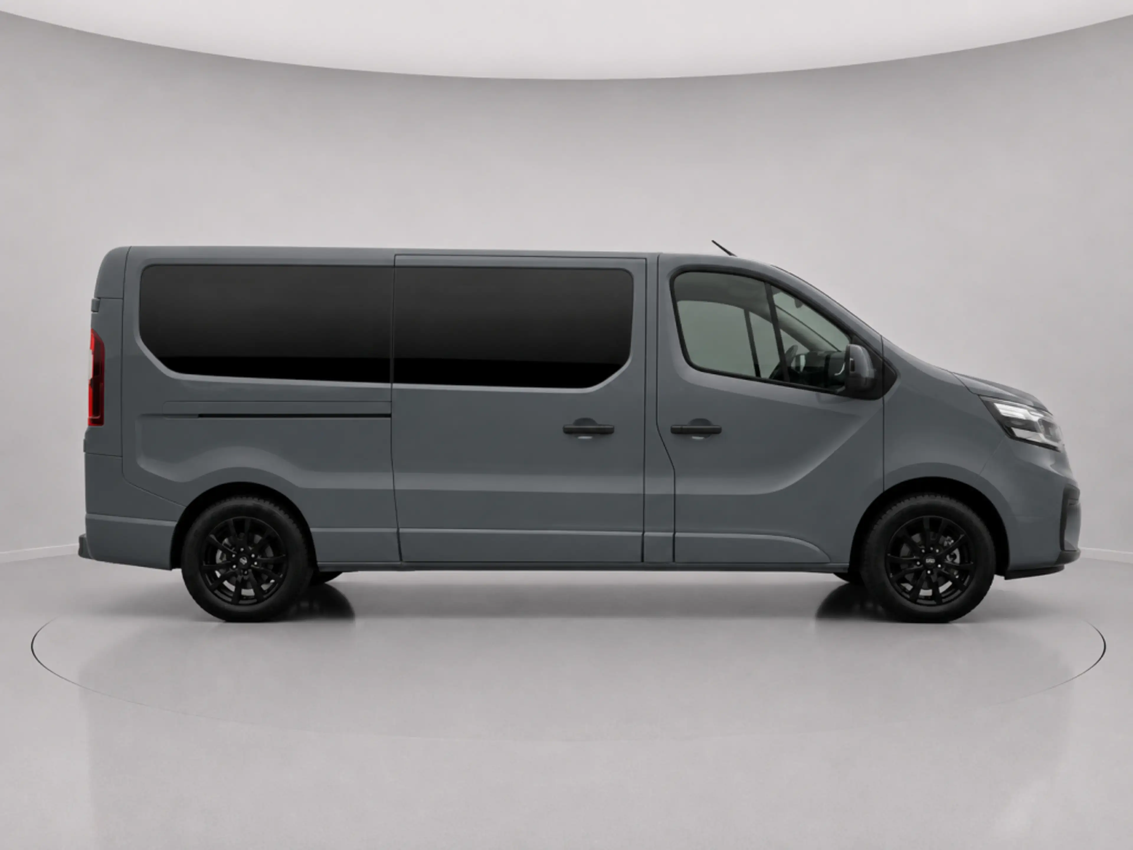 Nissan Primastar 2.0 dCi 130 L2H1 N-Connecta — photo 9