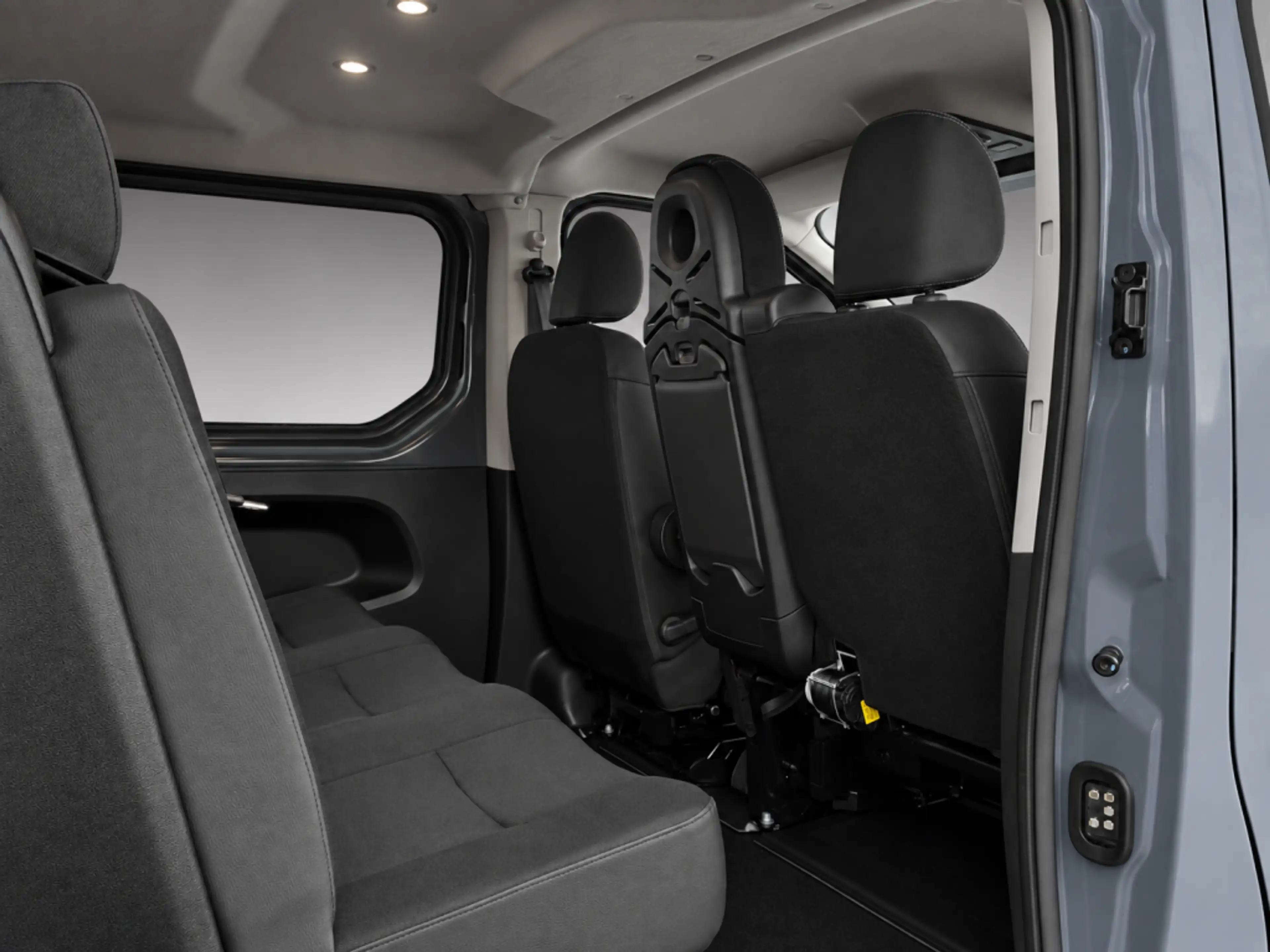 Nissan Primastar 2.0 dCi 130 L2H1 N-Connecta — photo 15