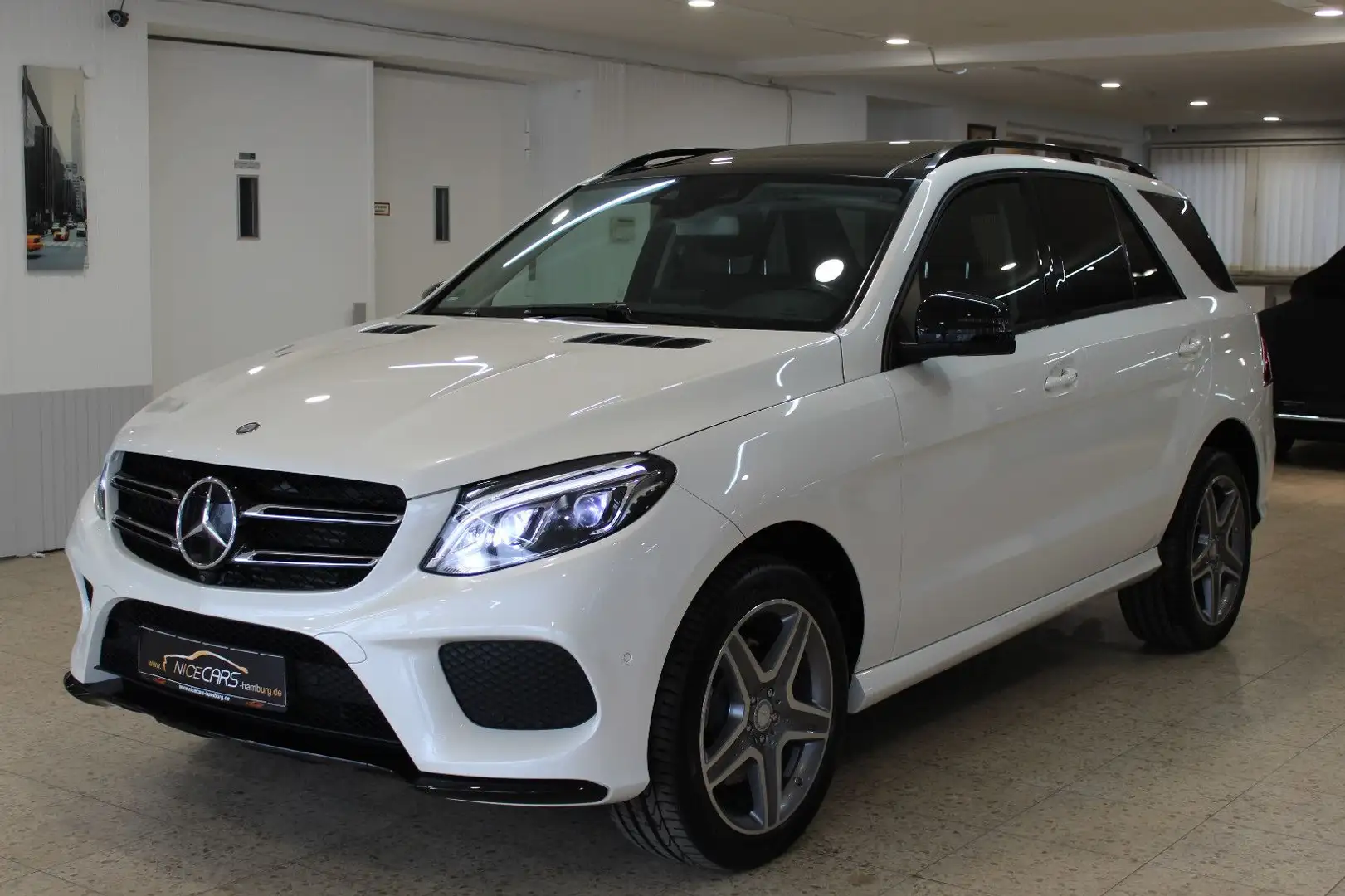 Mercedes-Benz GLE 350 d 4Matic"AMG-LINE"360°"Panorama"Airmatic Wit - 2