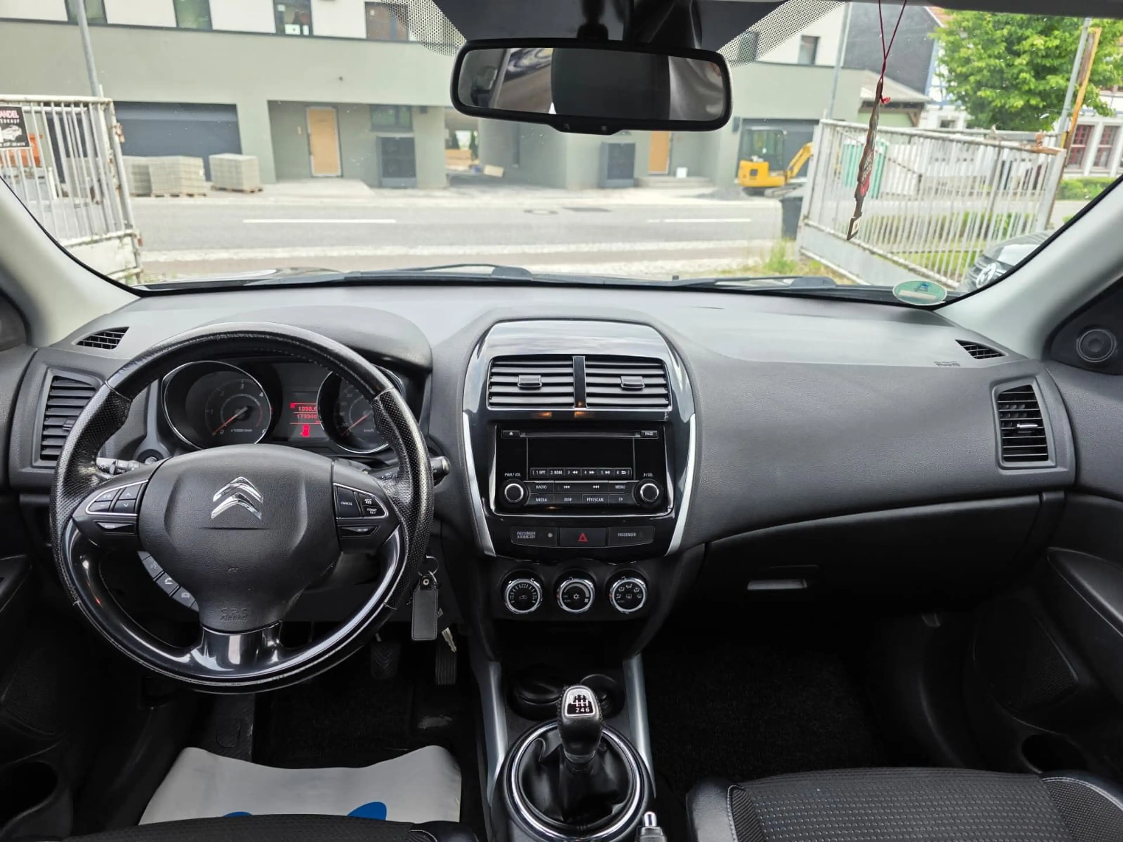 Citroen C4 Aircross Tendance 4x4 Anhängerkupplung — photo 7