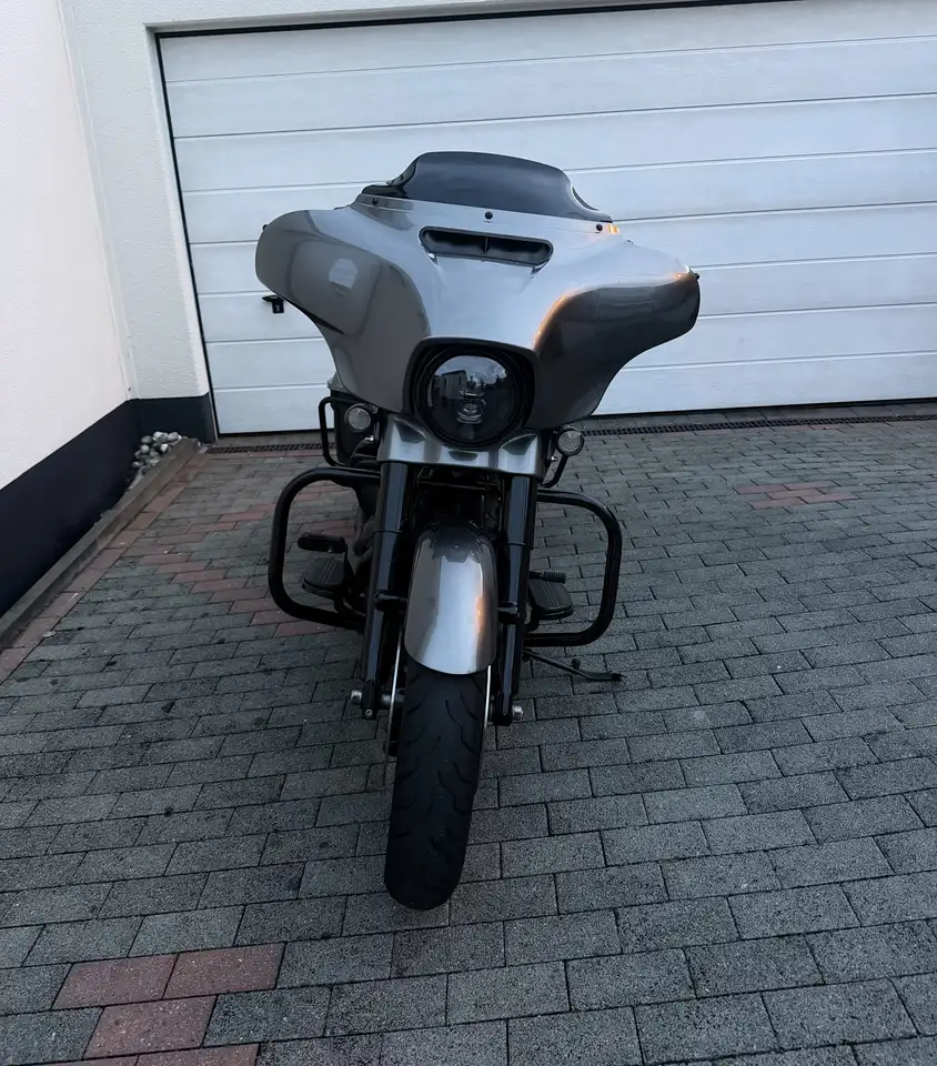 Harley-Davidson Street Glide