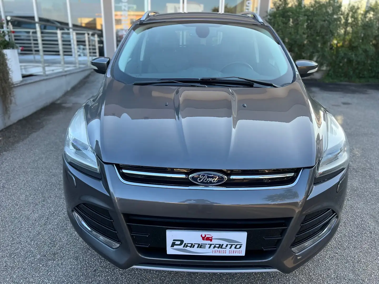 Ford Kuga 2.0 tdci 140CV 4WD Titanium AUTO NAVI/PELLE PERF. Gris - 2