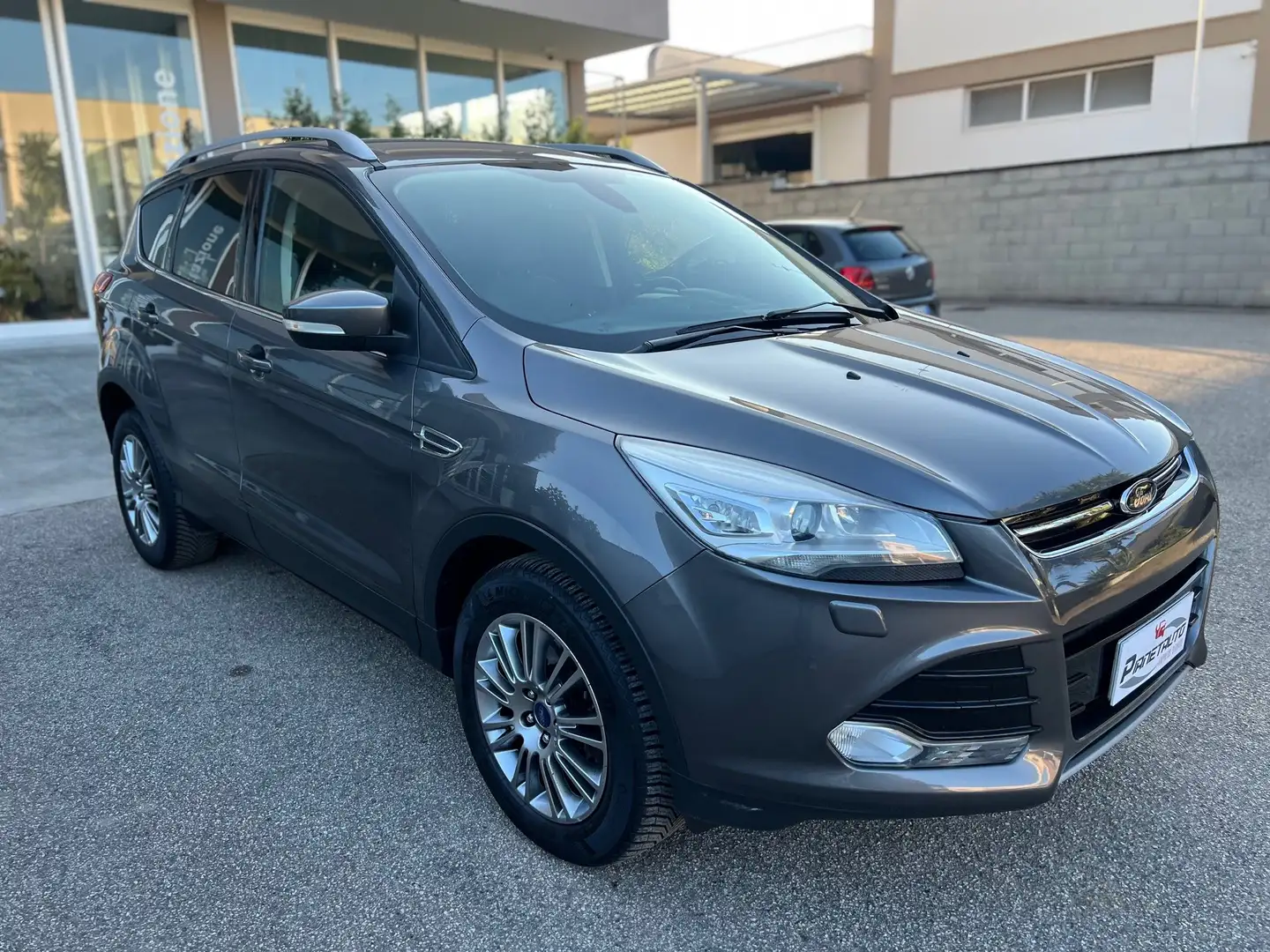 Ford Kuga 2.0 tdci 140CV 4WD Titanium AUTO NAVI/PELLE PERF. Gris - 1