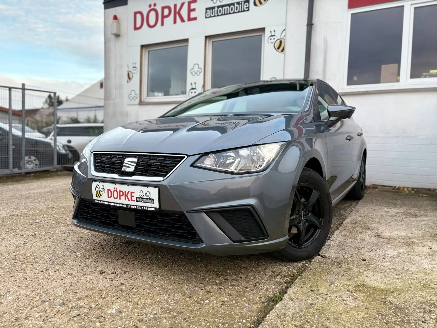 SEAT Ibiza 1.0 TSi Style SHZ PDC Bluetooth 2. Hand Grau - 1