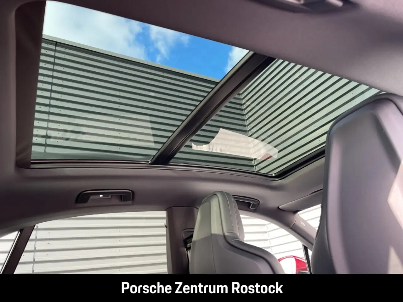 Porsche Macan BOSE Luftfederung 21-Zoll Rückfahrkamera 15