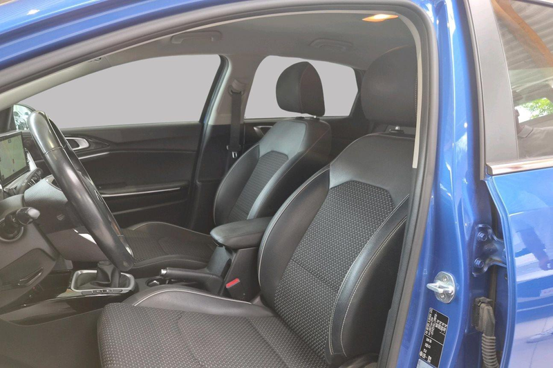 Kia Ceed / cee'd Pulse *attelage* — photo 10