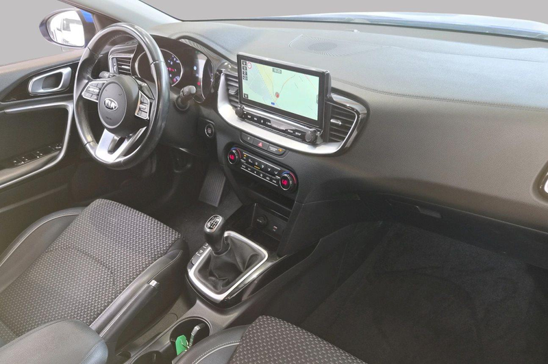 Kia Ceed / cee'd Pulse *attelage* — photo 2