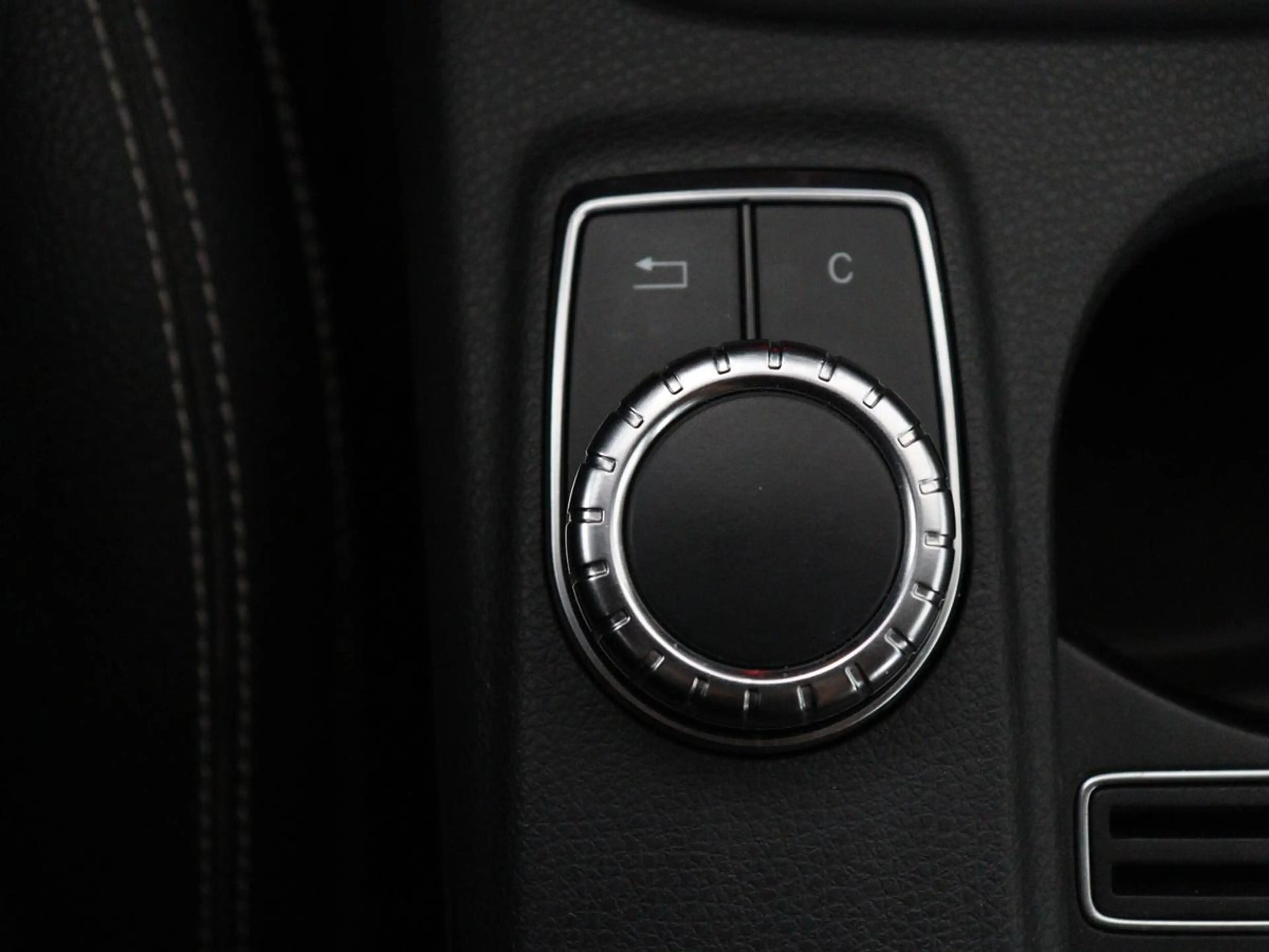Mercedes-Benz A 180 4U3 | Half leder | Cruise control | Navigatie | Bl — photo 24