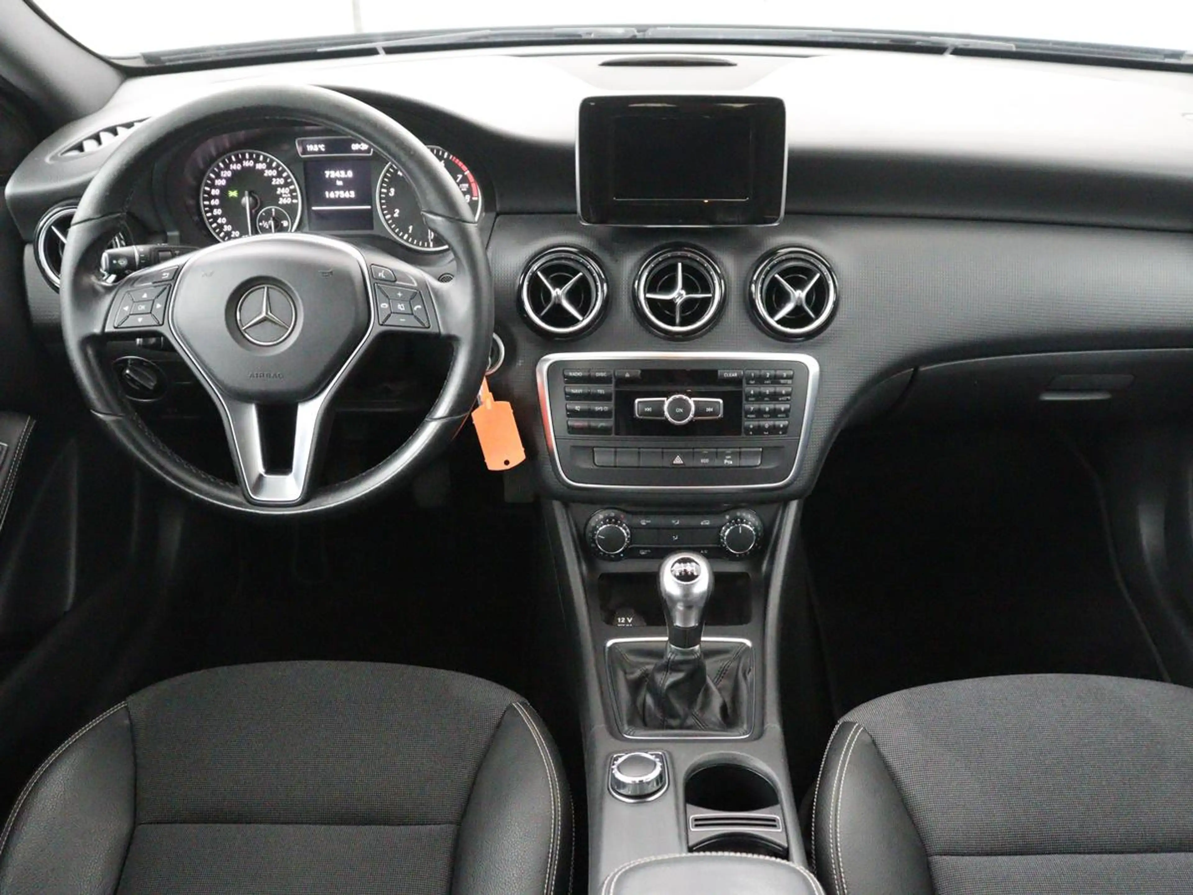 Mercedes-Benz A 180 4U3 | Half leder | Cruise control | Navigatie | Bl — photo 8
