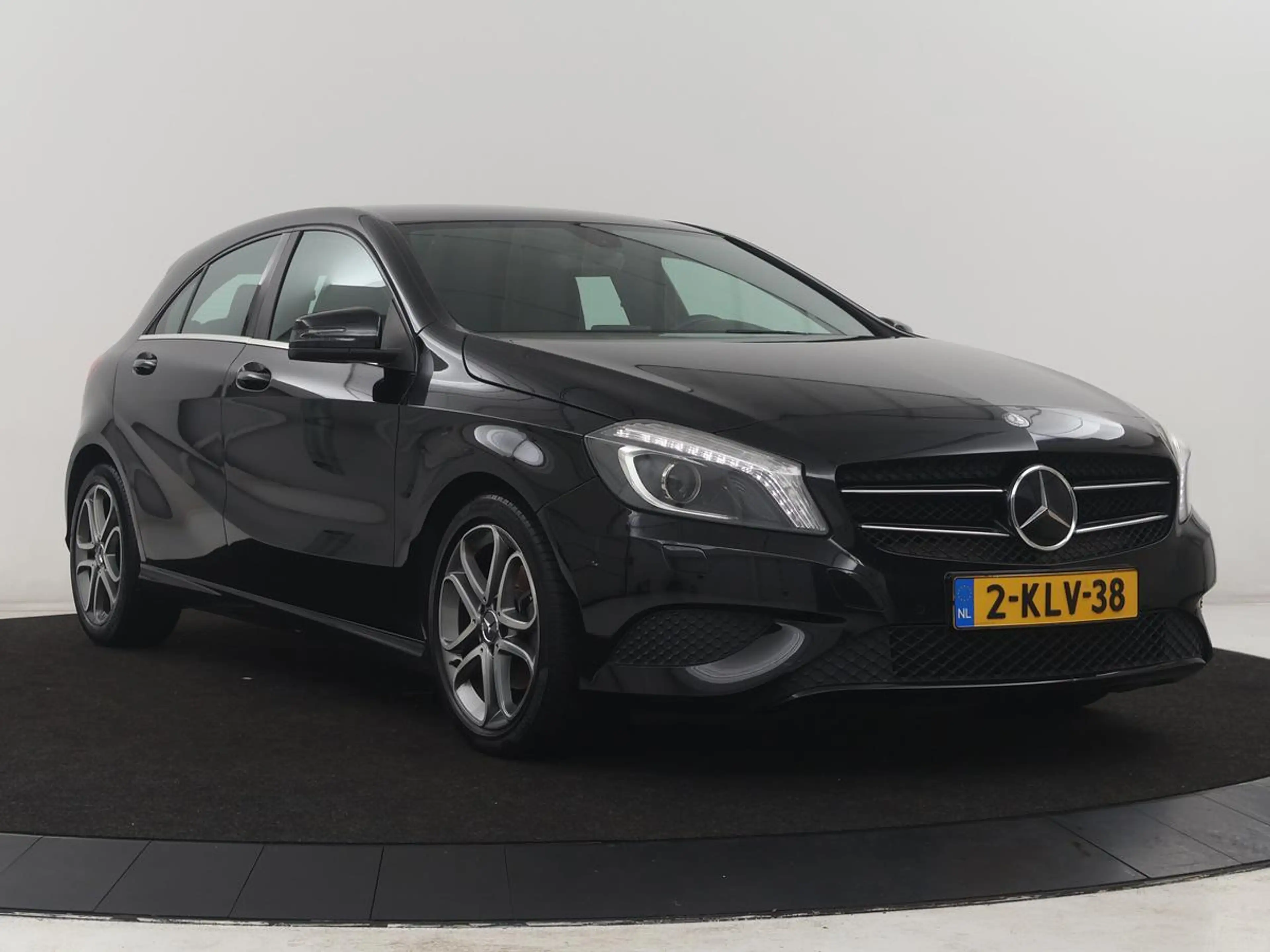 Mercedes-Benz A 180 4U3 | Half leder | Cruise control | Navigatie | Bl — photo 30