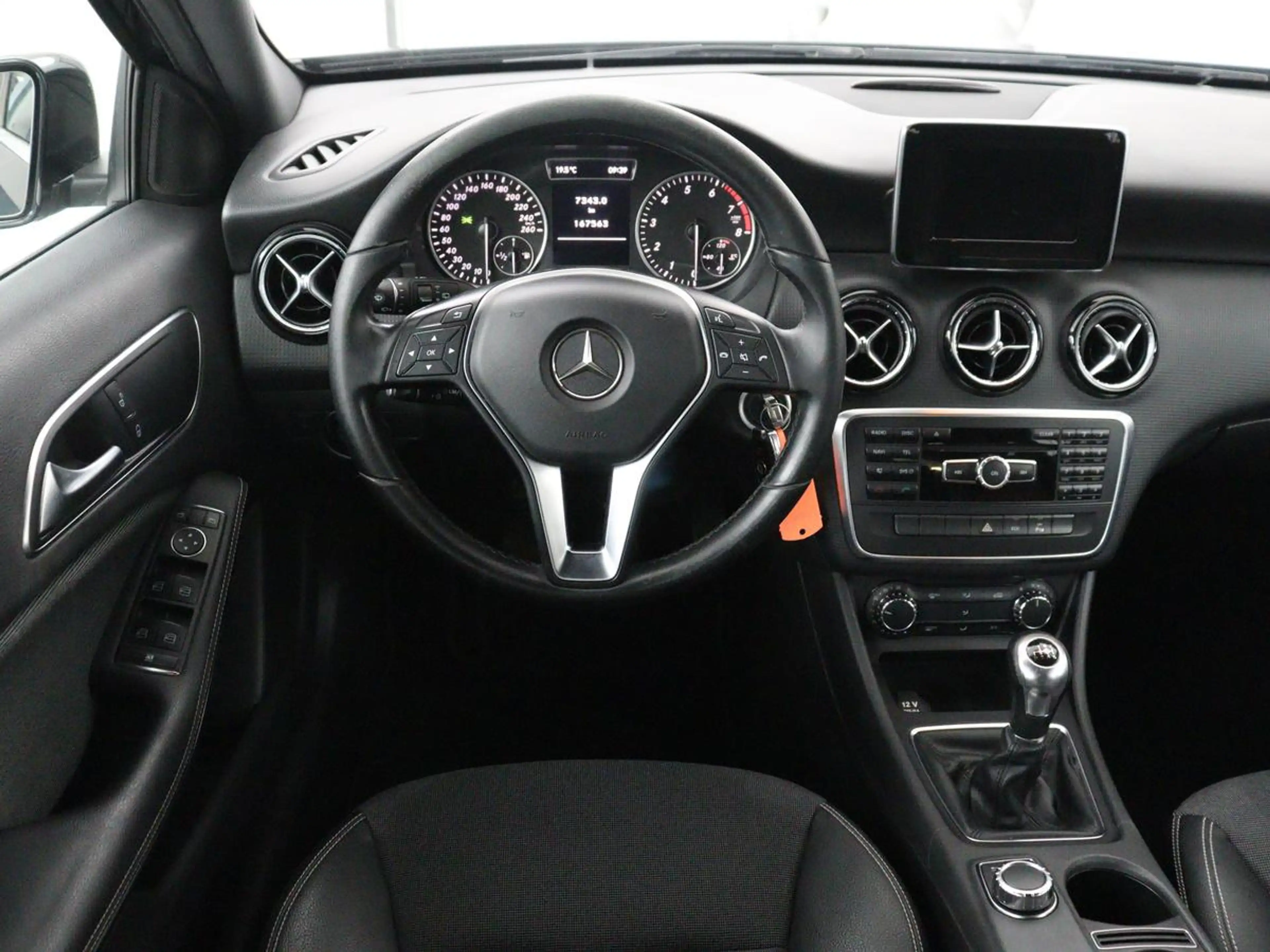Mercedes-Benz A 180 4U3 | Half leder | Cruise control | Navigatie | Bl — photo 4