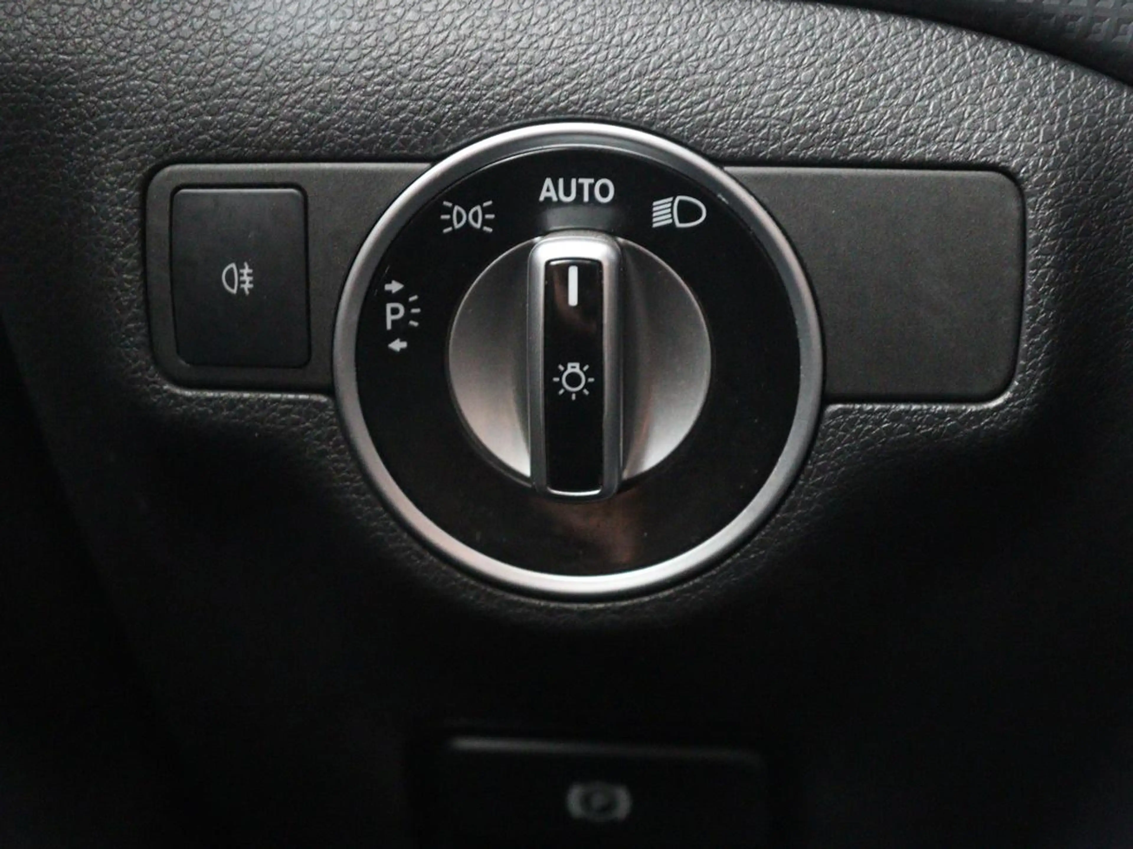 Mercedes-Benz A 180 4U3 | Half leder | Cruise control | Navigatie | Bl — photo 16