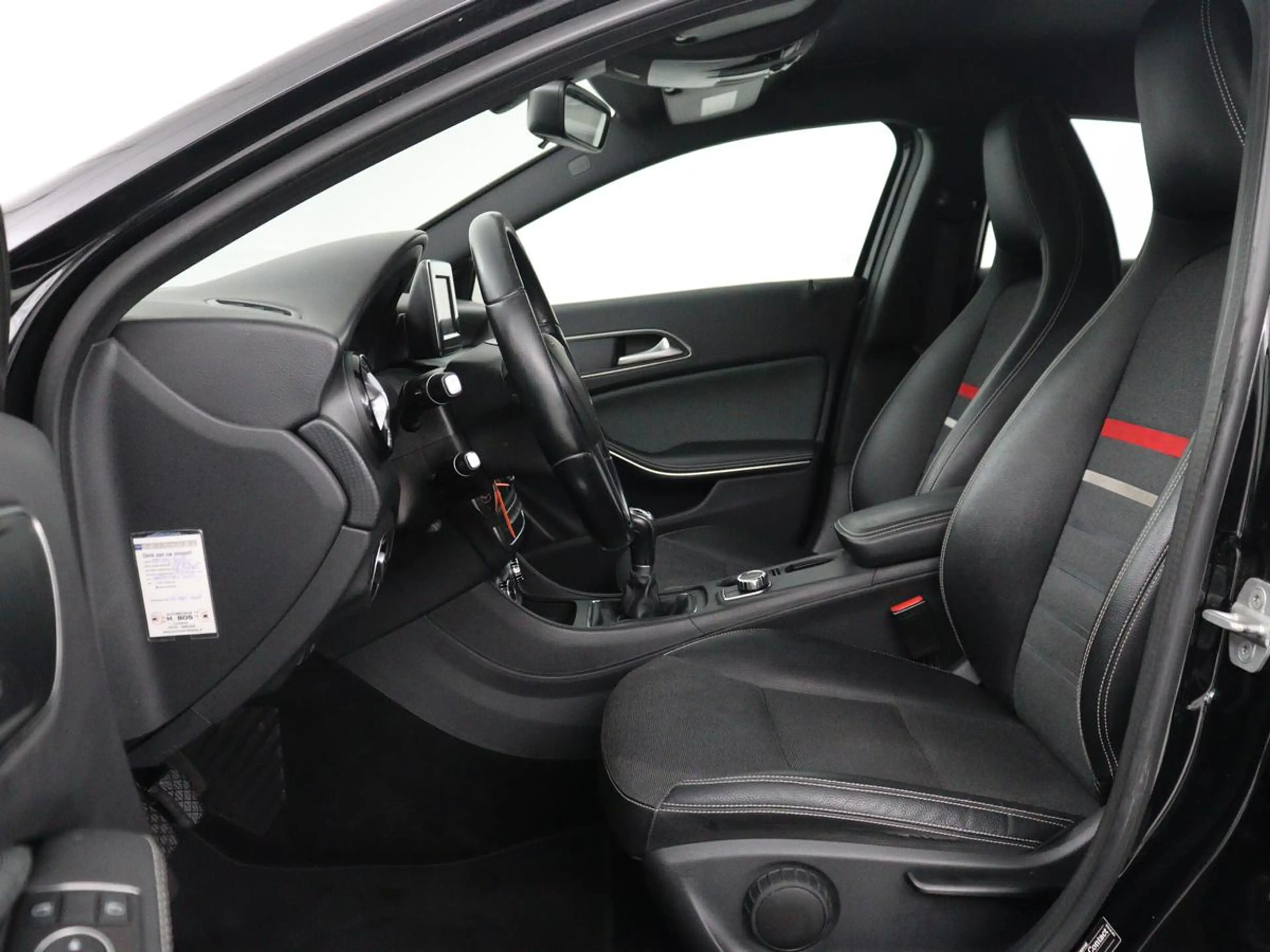 Mercedes-Benz A 180 4U3 | Half leder | Cruise control | Navigatie | Bl — photo 5