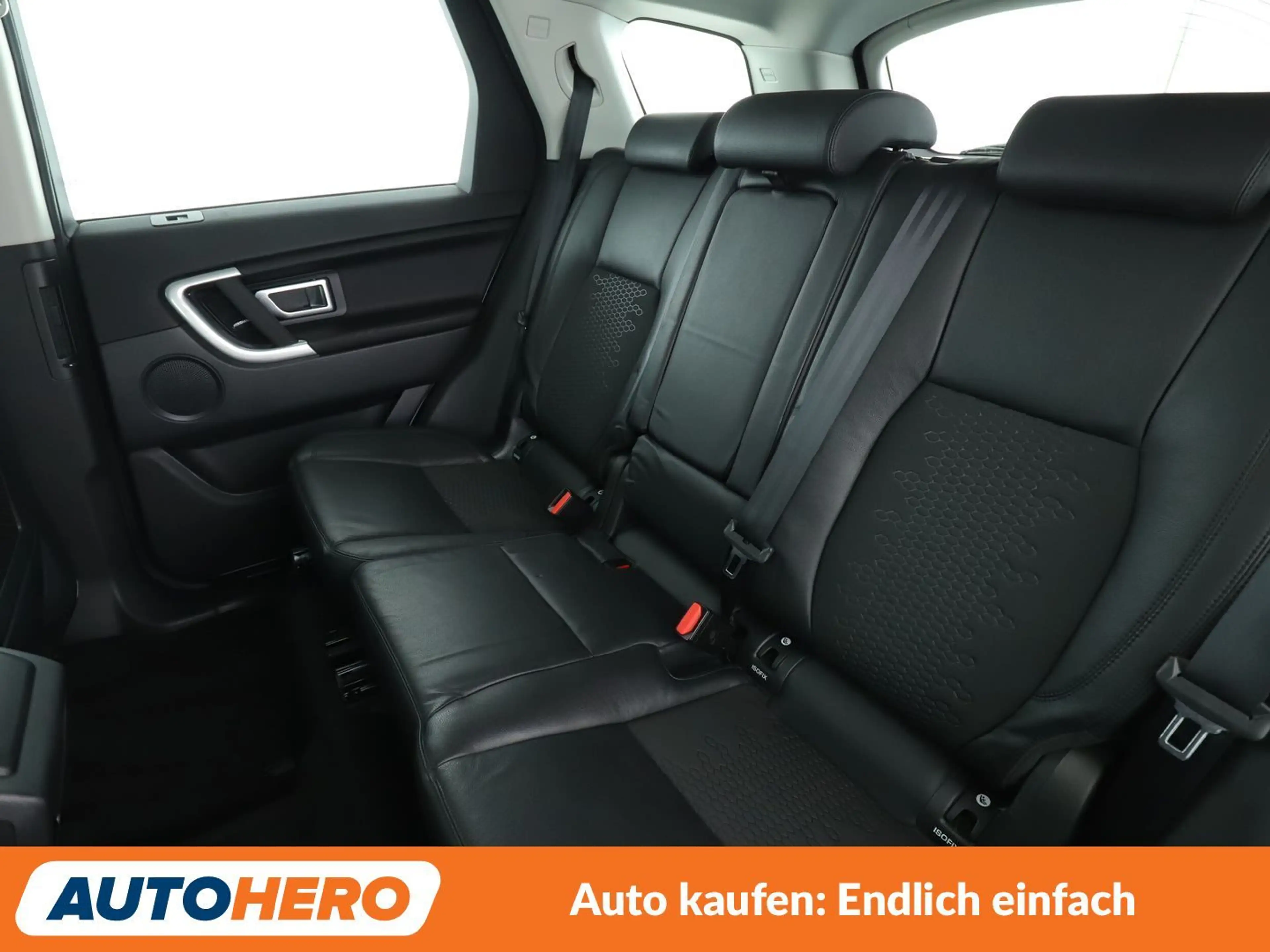 Land Rover Discovery Sport 2.0 Turbo SE AWD — photo 14