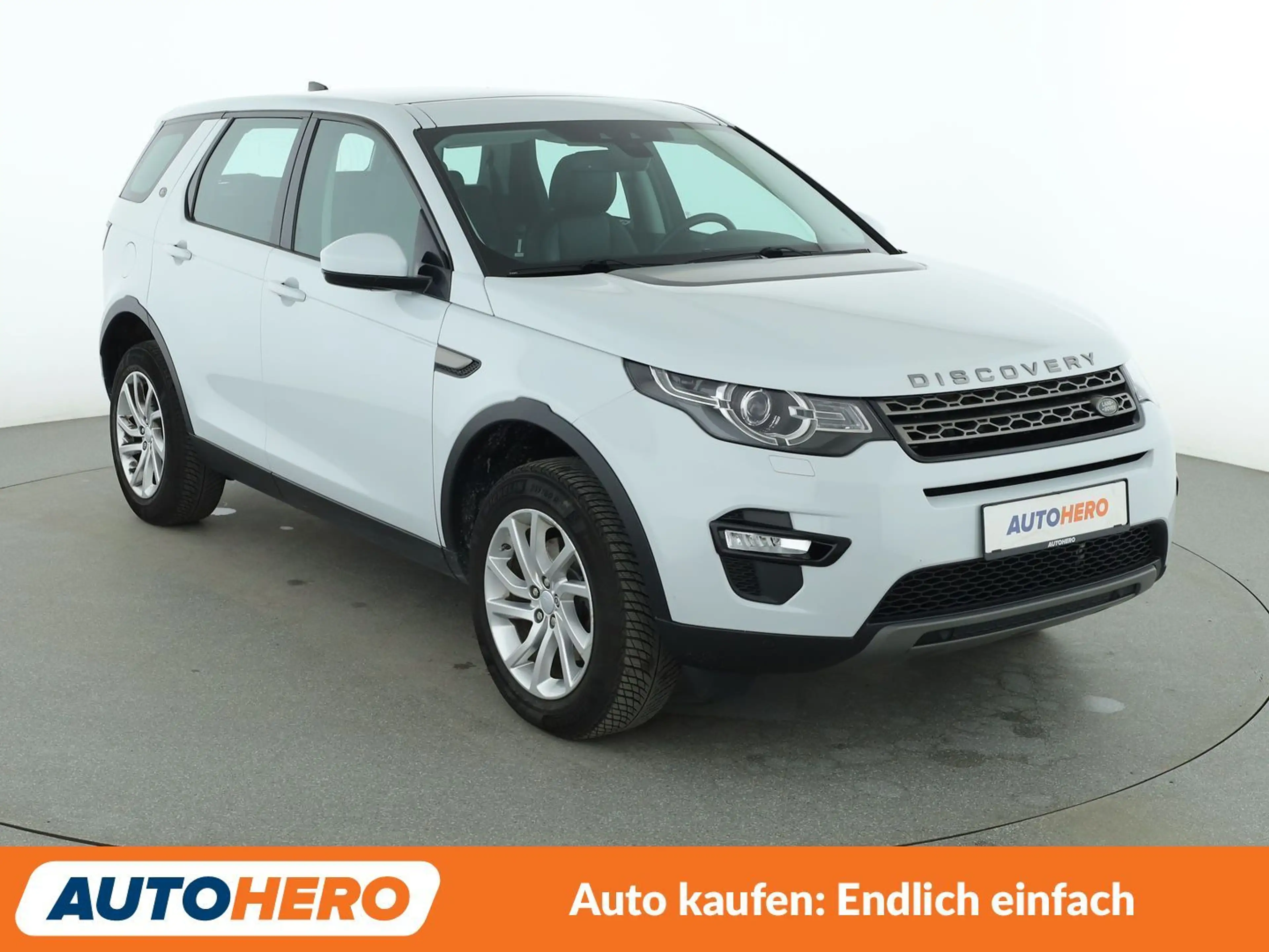 Land Rover Discovery Sport 2.0 Turbo SE AWD — photo 8