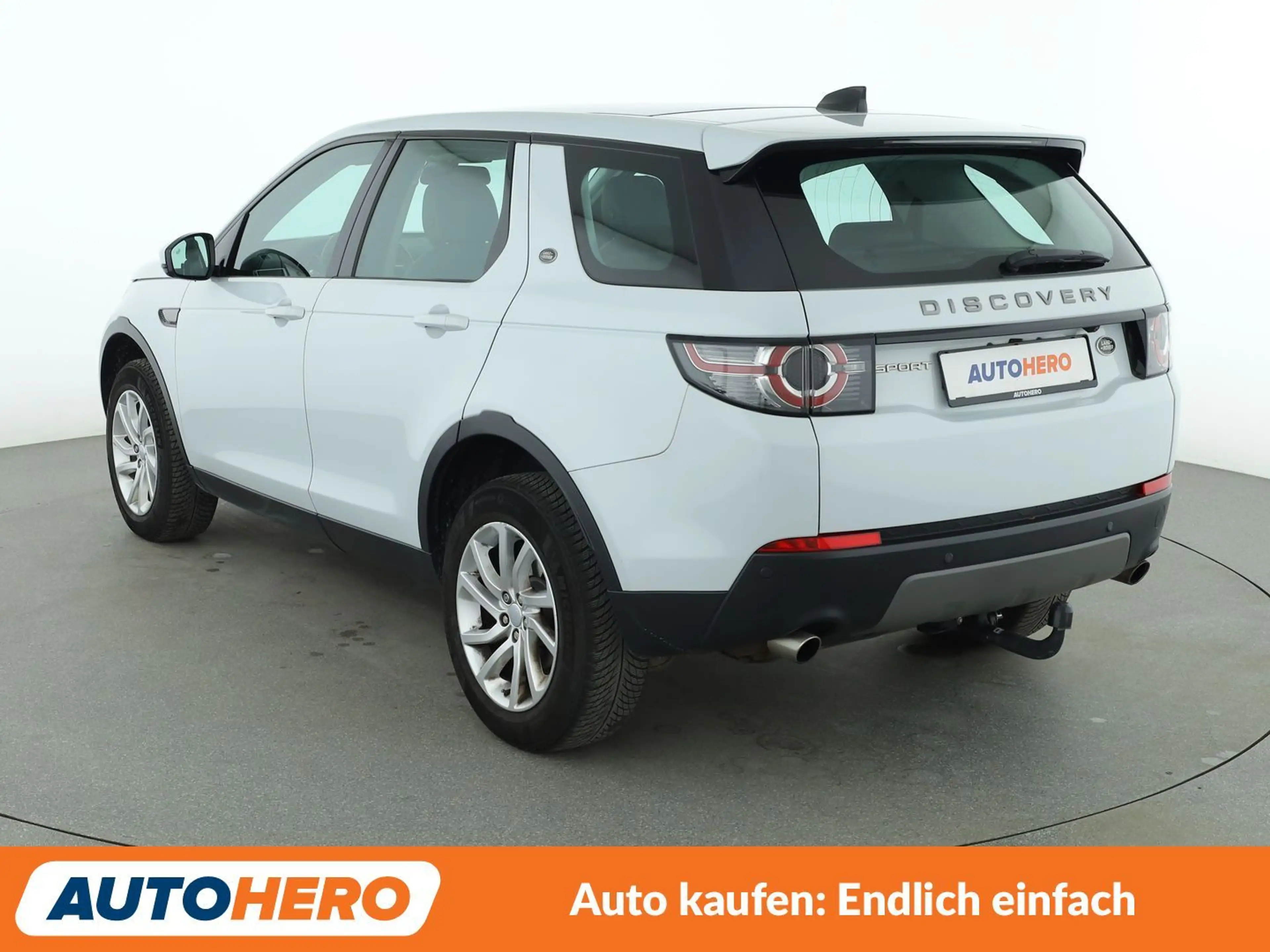 Land Rover Discovery Sport 2.0 Turbo SE AWD — photo 4