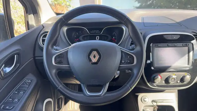 Renault Captur view 24