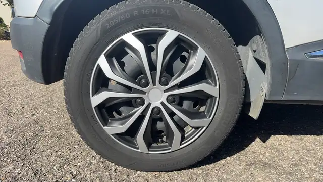 Renault Captur view 16
