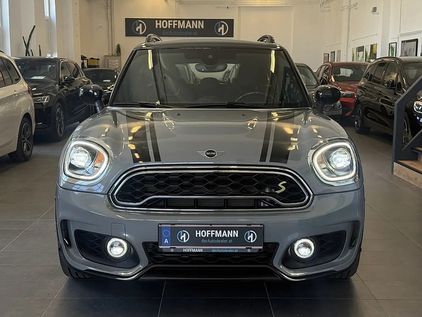 MINI John Cooper Works Countryman MINI Countryman Cooper PHEV SE ALL4 Aut. JCW Pa... Gris - 2