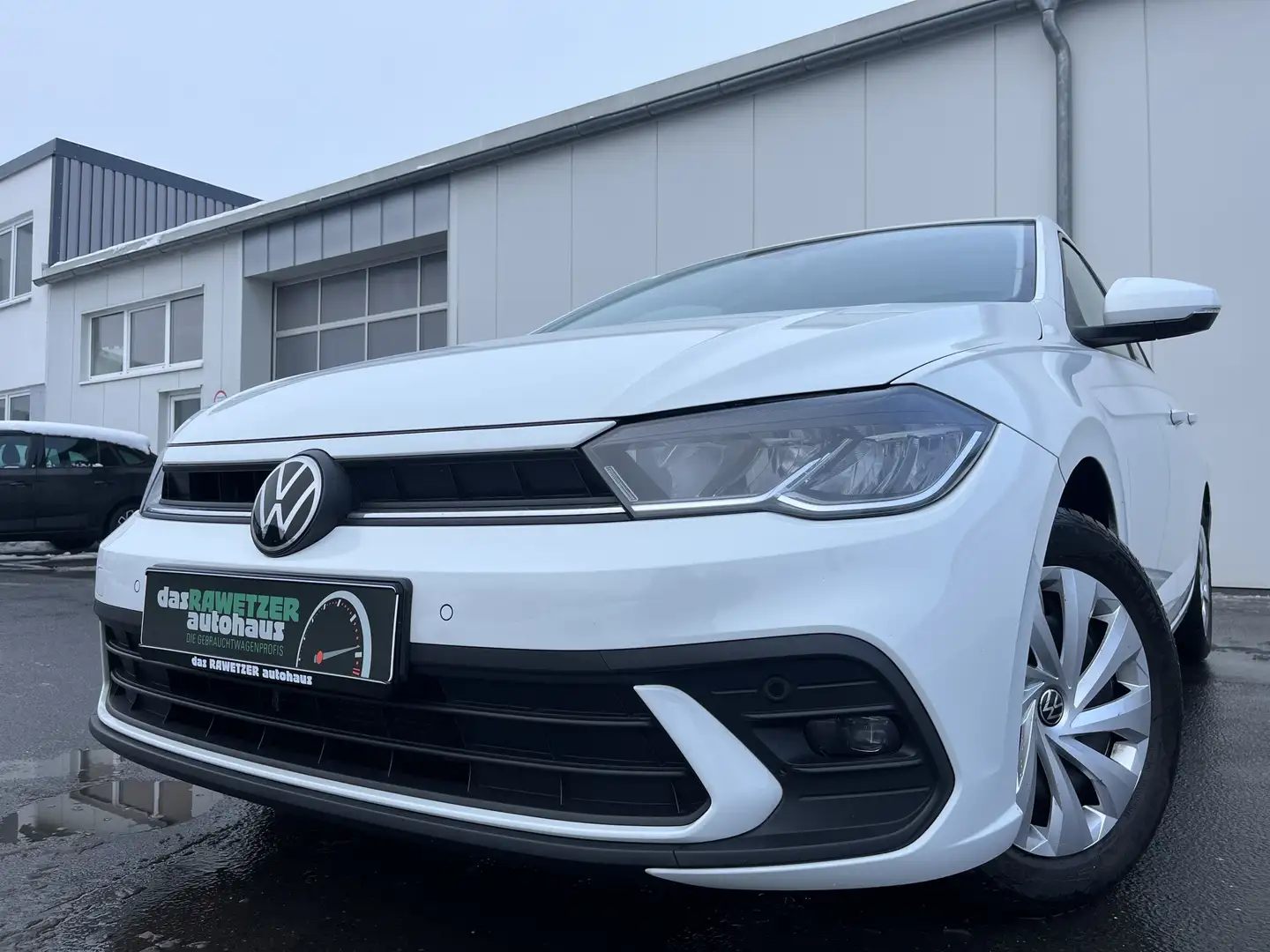 Volkswagen Polo 1.0 Life 100€ m. 20% Anzahlung Navi KAMERA LED S Weiß - 1