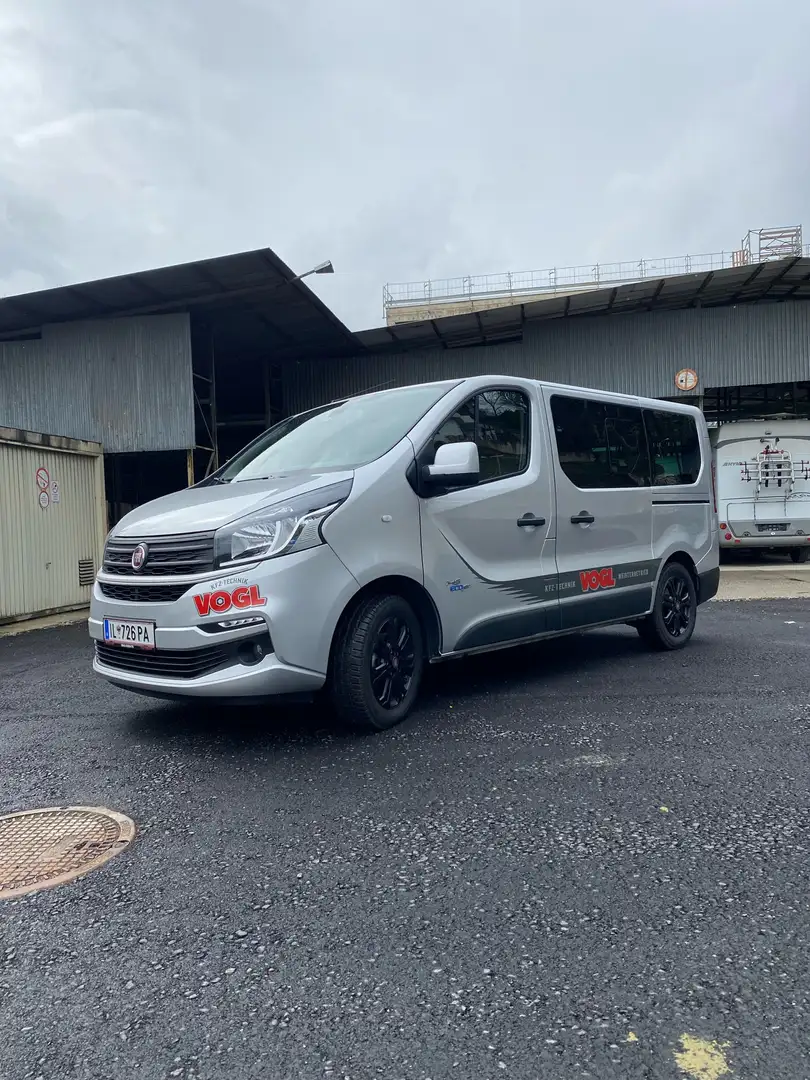 Fiat Talento Panorama 2,0 EcoJet 145 Executive Standheizung Silber - 1