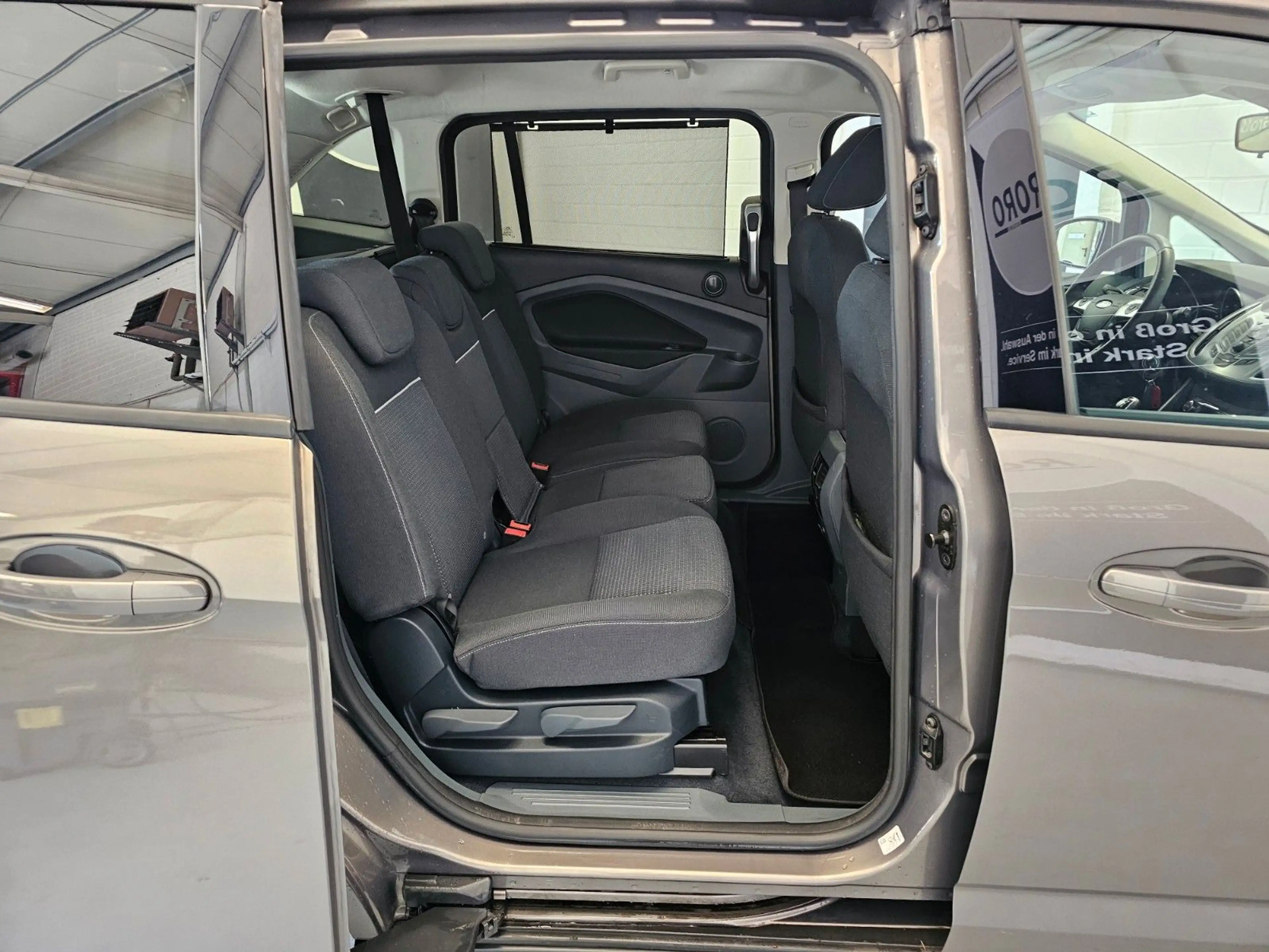 Ford Grand C-Max 1.6l SYNC Edition + 7-SITZER/8-FACH — photo 12