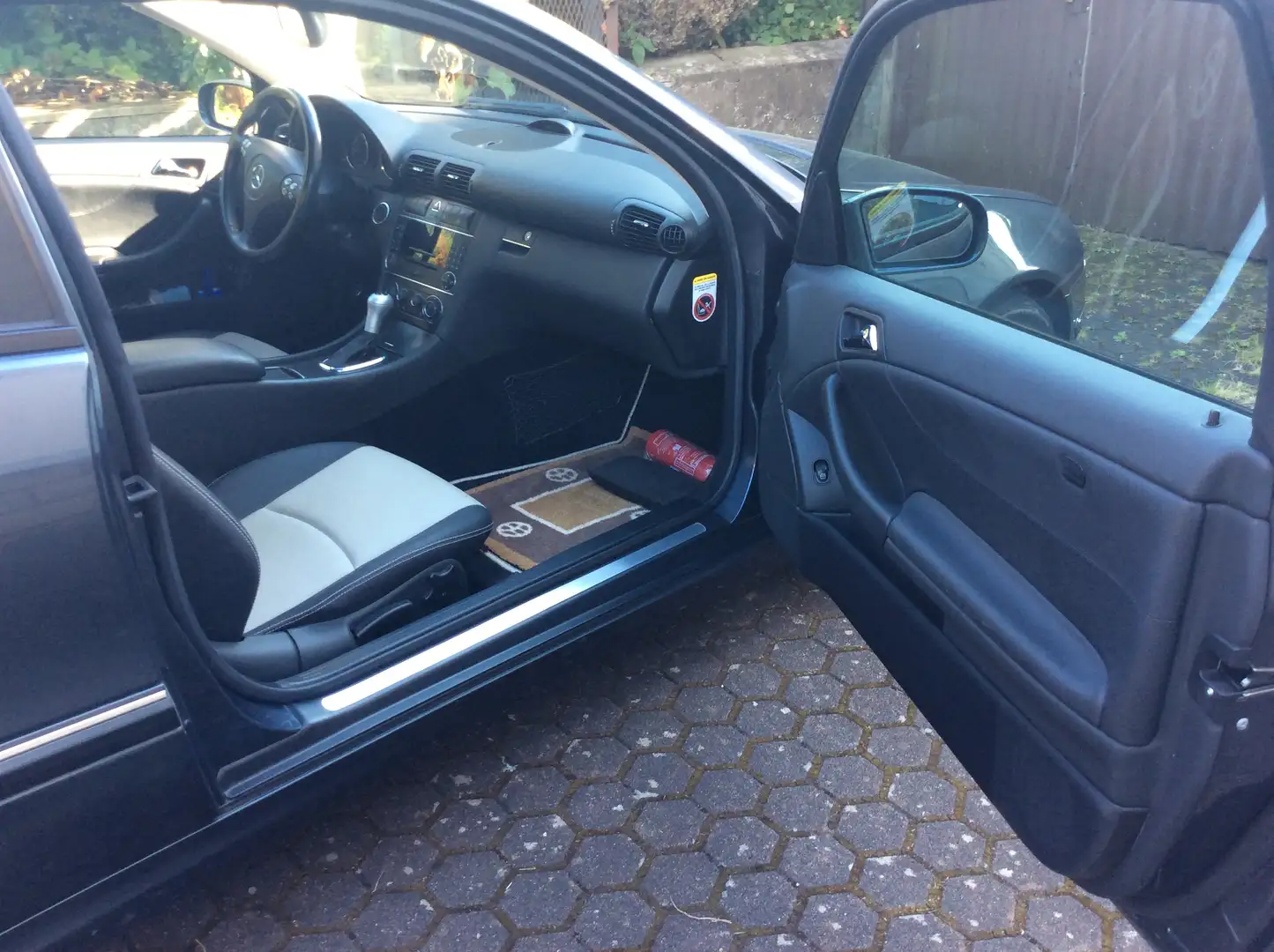 Mercedes-Benz C 220 C Coupé Sport 220 CDI Sport Edition A Beige - 2