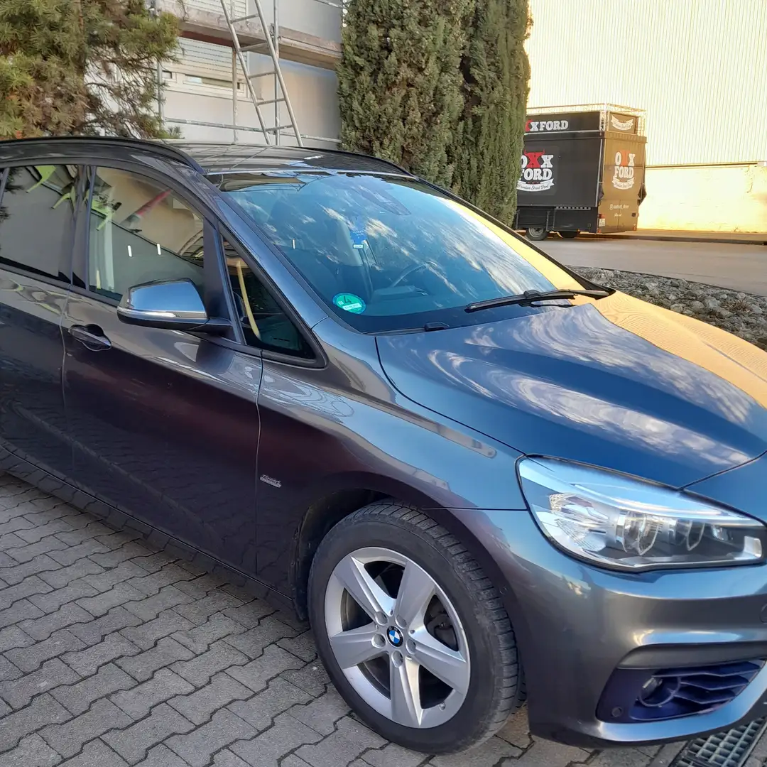 BMW 218 218d Gran Tourer xDrive Aut. Sport Line Šedá - 2