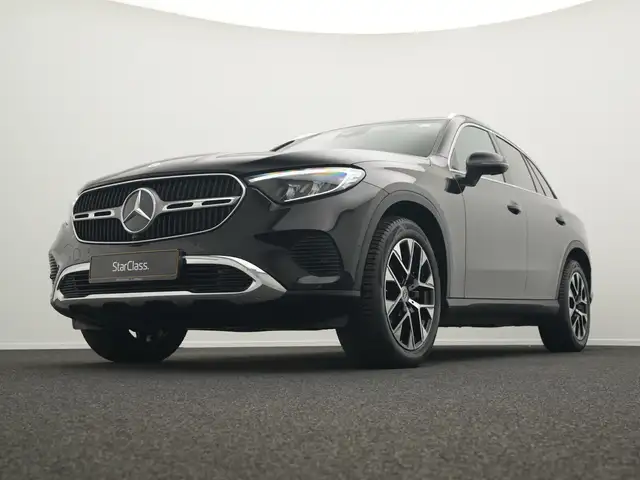 Mercedes-Benz GLC view 10