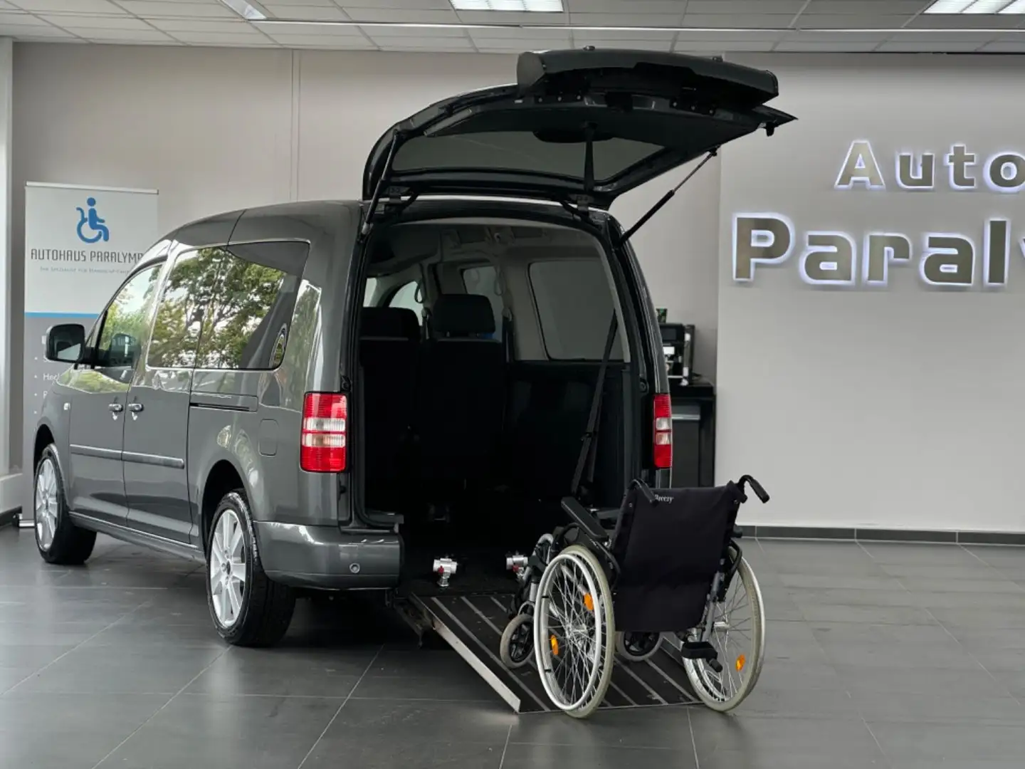 Volkswagen Caddy Maxi DSG Behindertengerecht-Rampe + Sitz Grau - 1