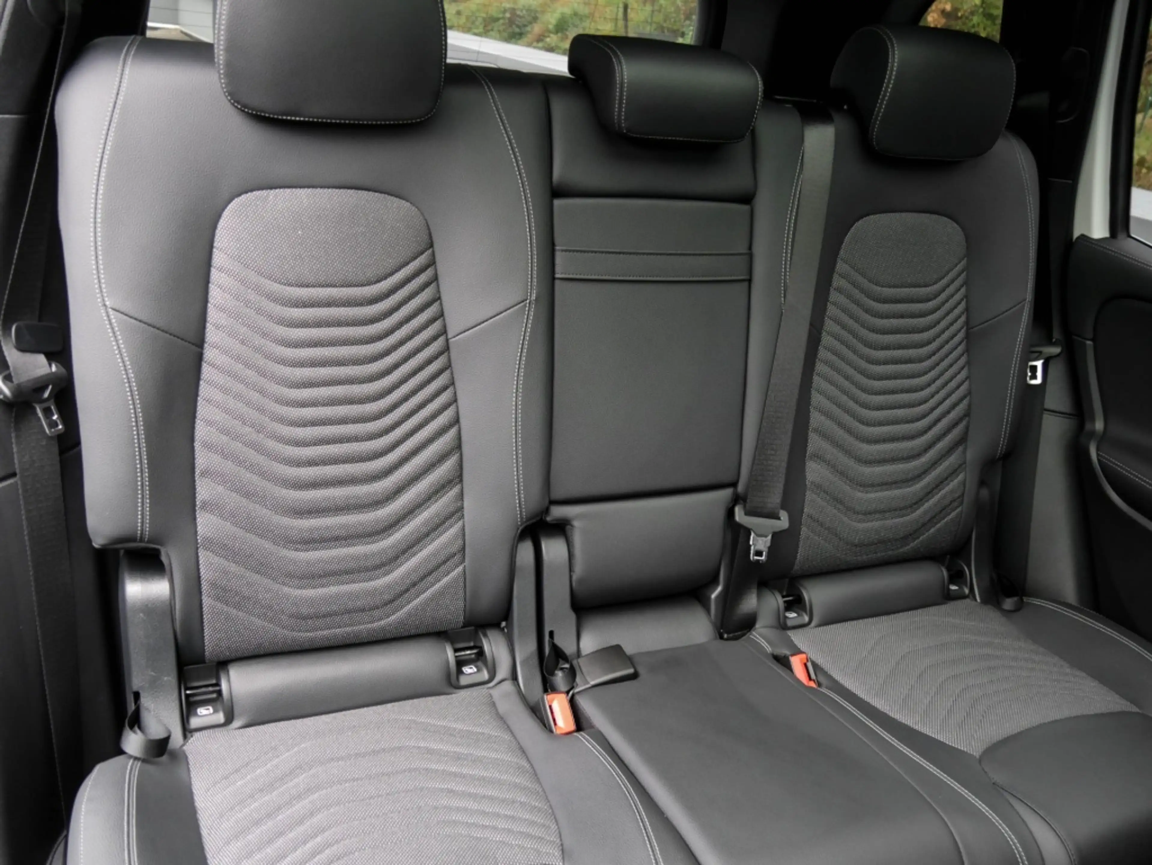 Mercedes-Benz EQB 350 4M Progressive/Pano/360/Keyl/Ambi/Totw — photo 5