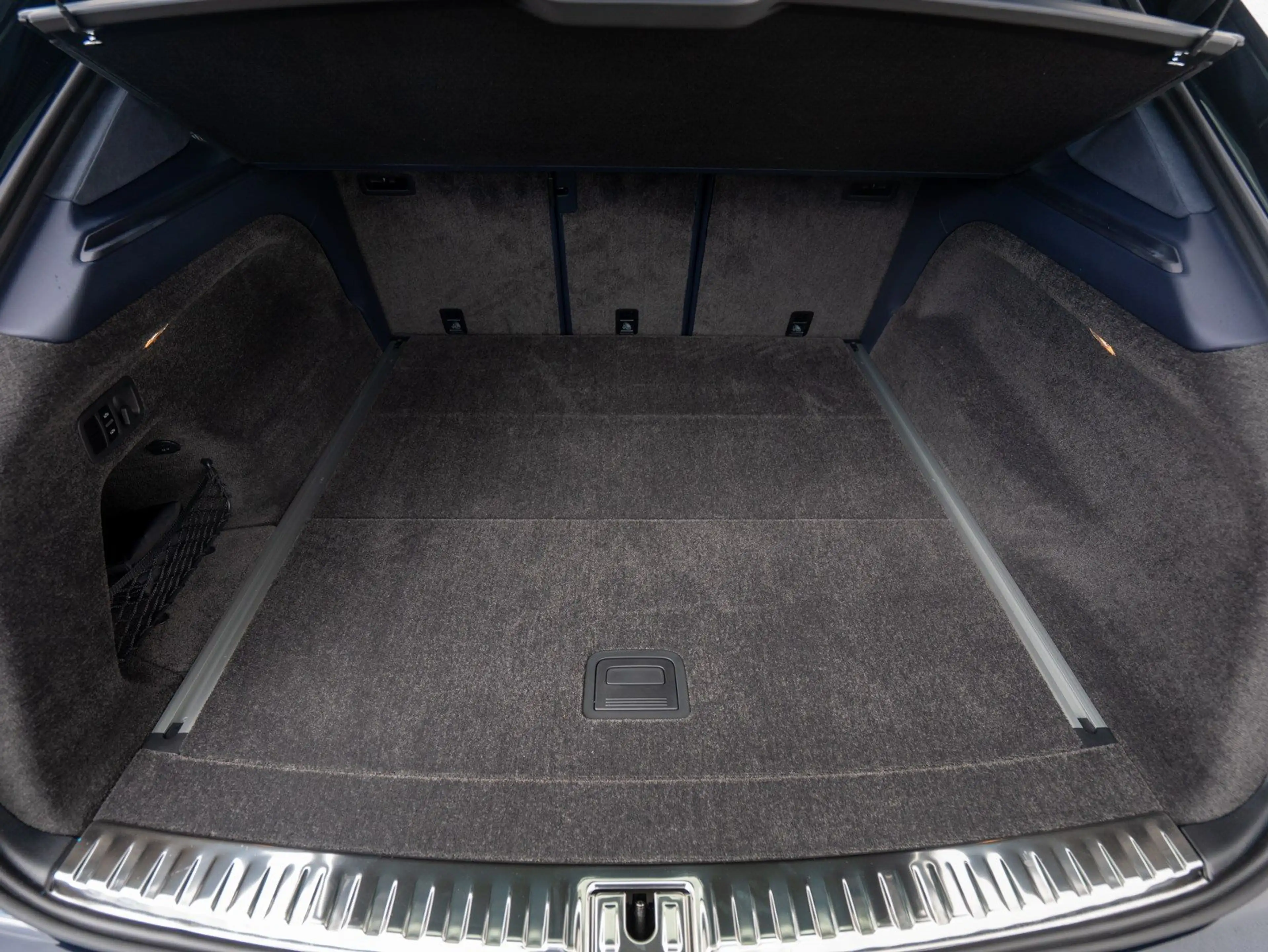 Bentley Bentayga 2027 V8 *B&O, Sportauspuff* — photo 13