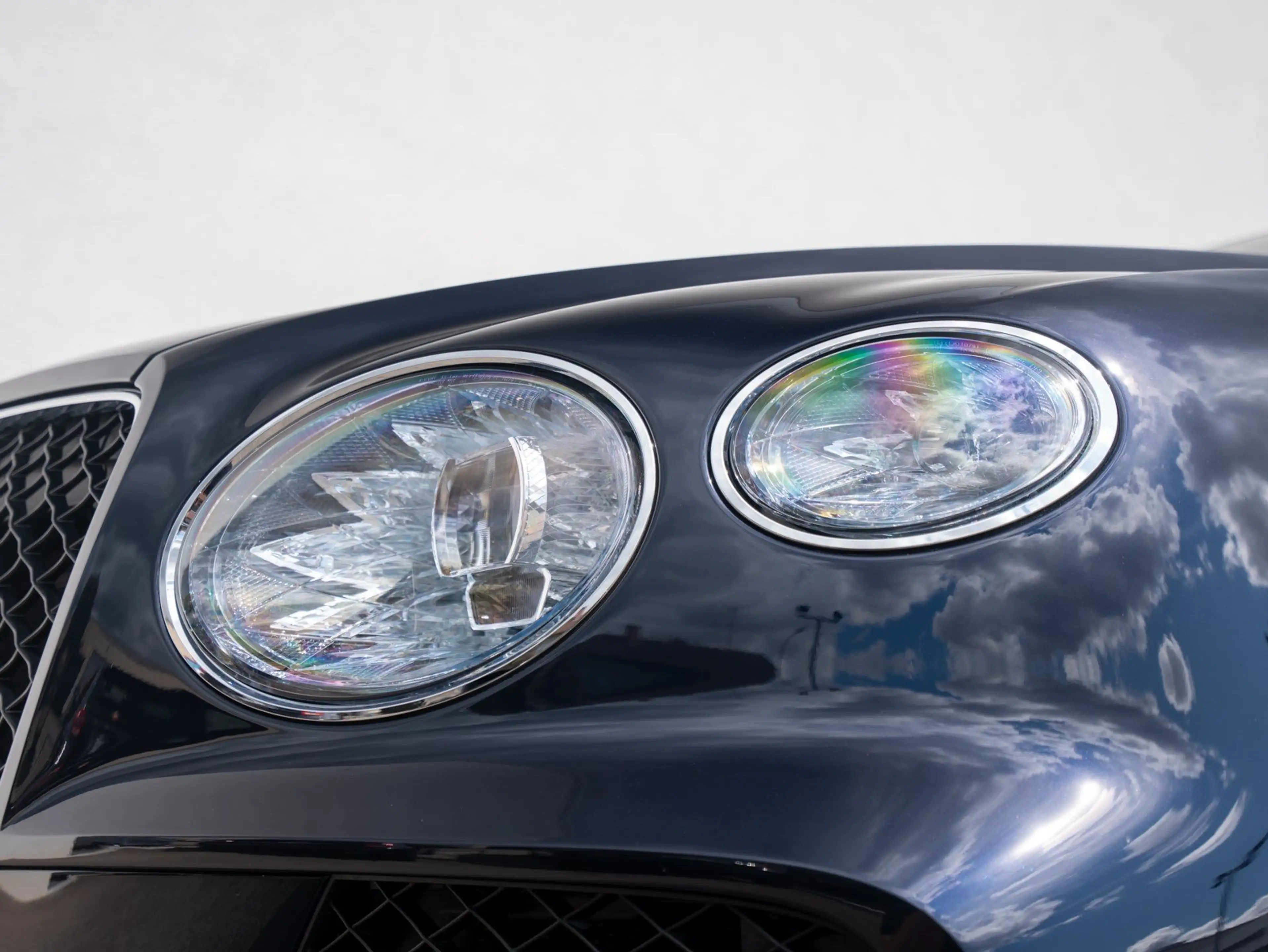 Bentley Bentayga 2027 V8 *B&O, Sportauspuff* — photo 5