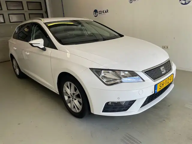 Seat Leon view 5