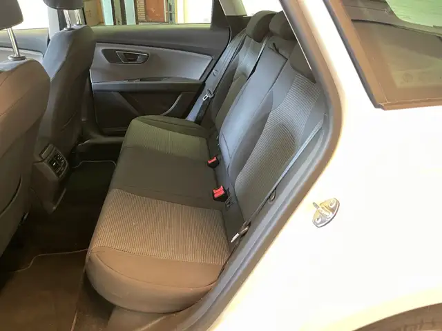 Seat Leon view 12