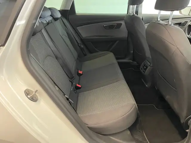 Seat Leon view 11