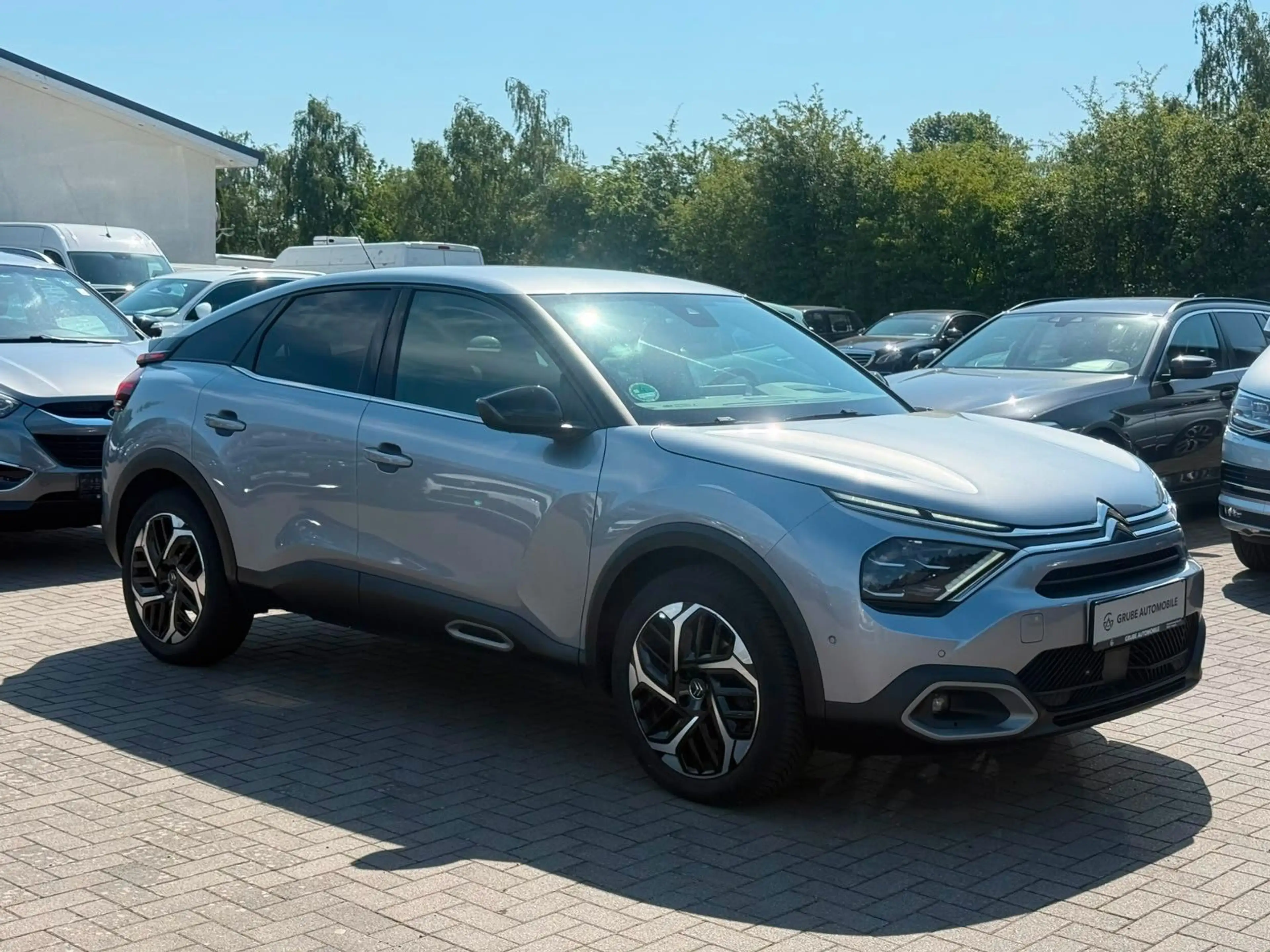 Citroen C4 Lim. Shine Automatik*LEDER*NAV*SHZ*LED*CAM — photo 4