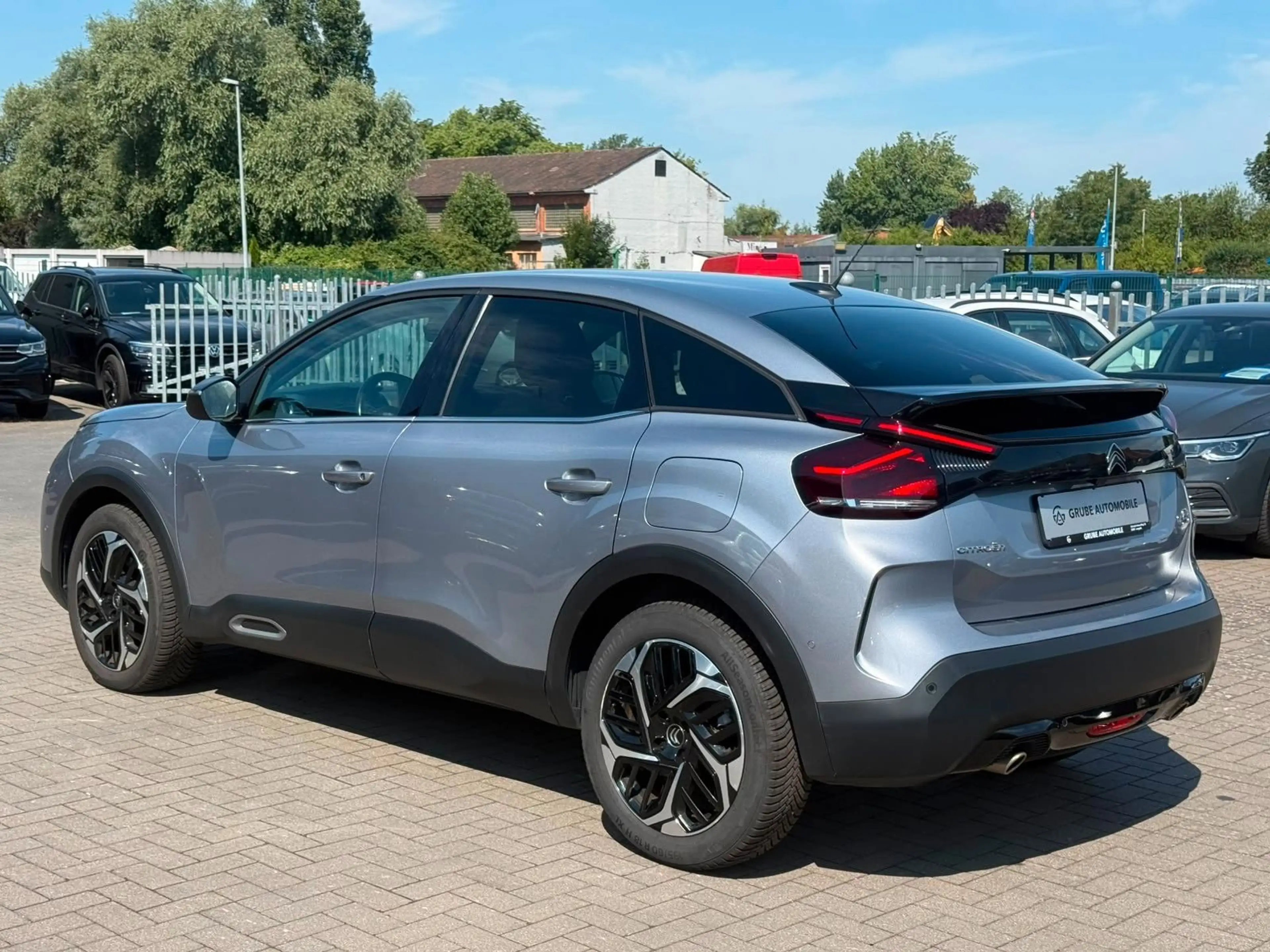 Citroen C4 Lim. Shine Automatik*LEDER*NAV*SHZ*LED*CAM — photo 7