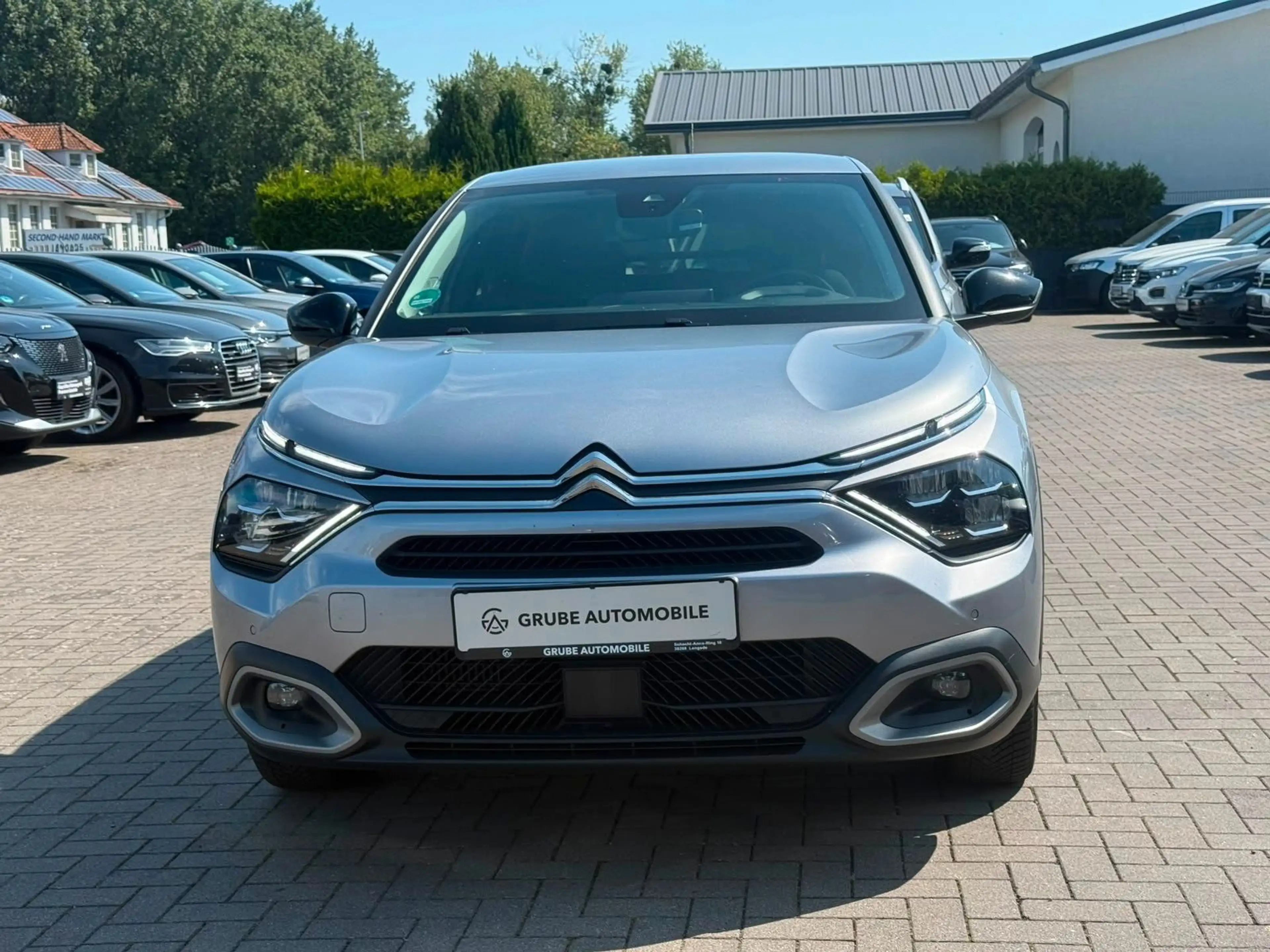 Citroen C4 Lim. Shine Automatik*LEDER*NAV*SHZ*LED*CAM — photo 2