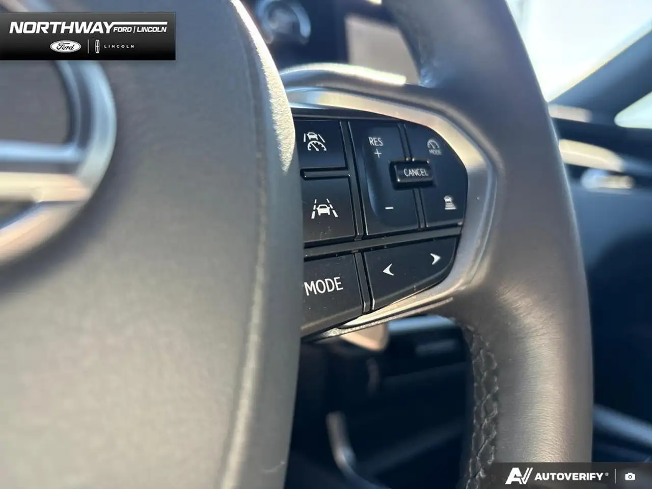 Lexus RX photo Lexus RX