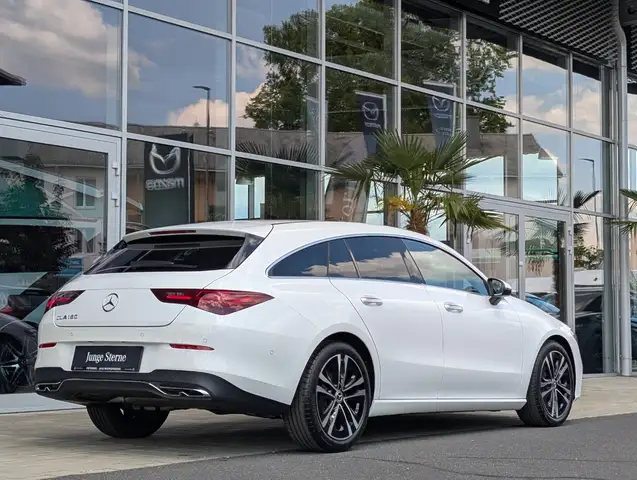 Mercedes-Benz Cla view 7