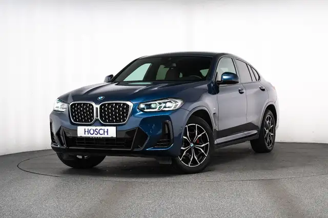 BMW X4 view 2
