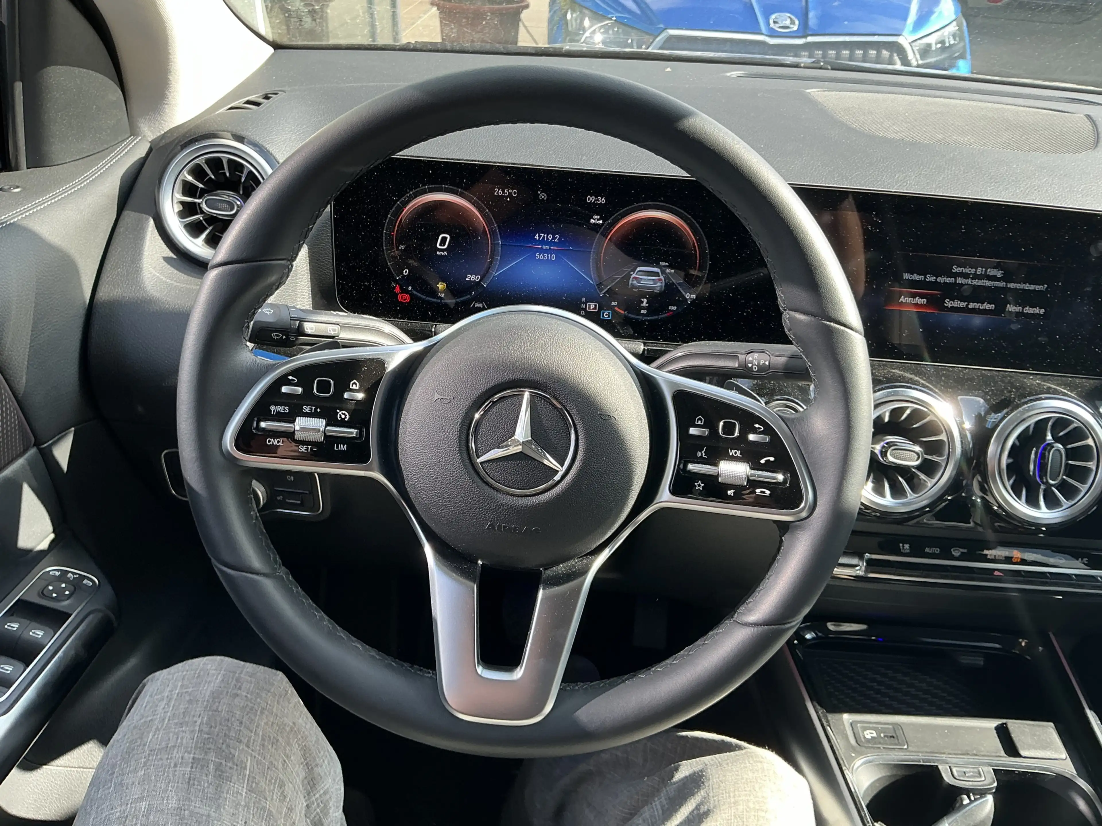 Mercedes-Benz GLA 200 Night-Paket Leder Navi Ambiente SHZ LED — photo 6