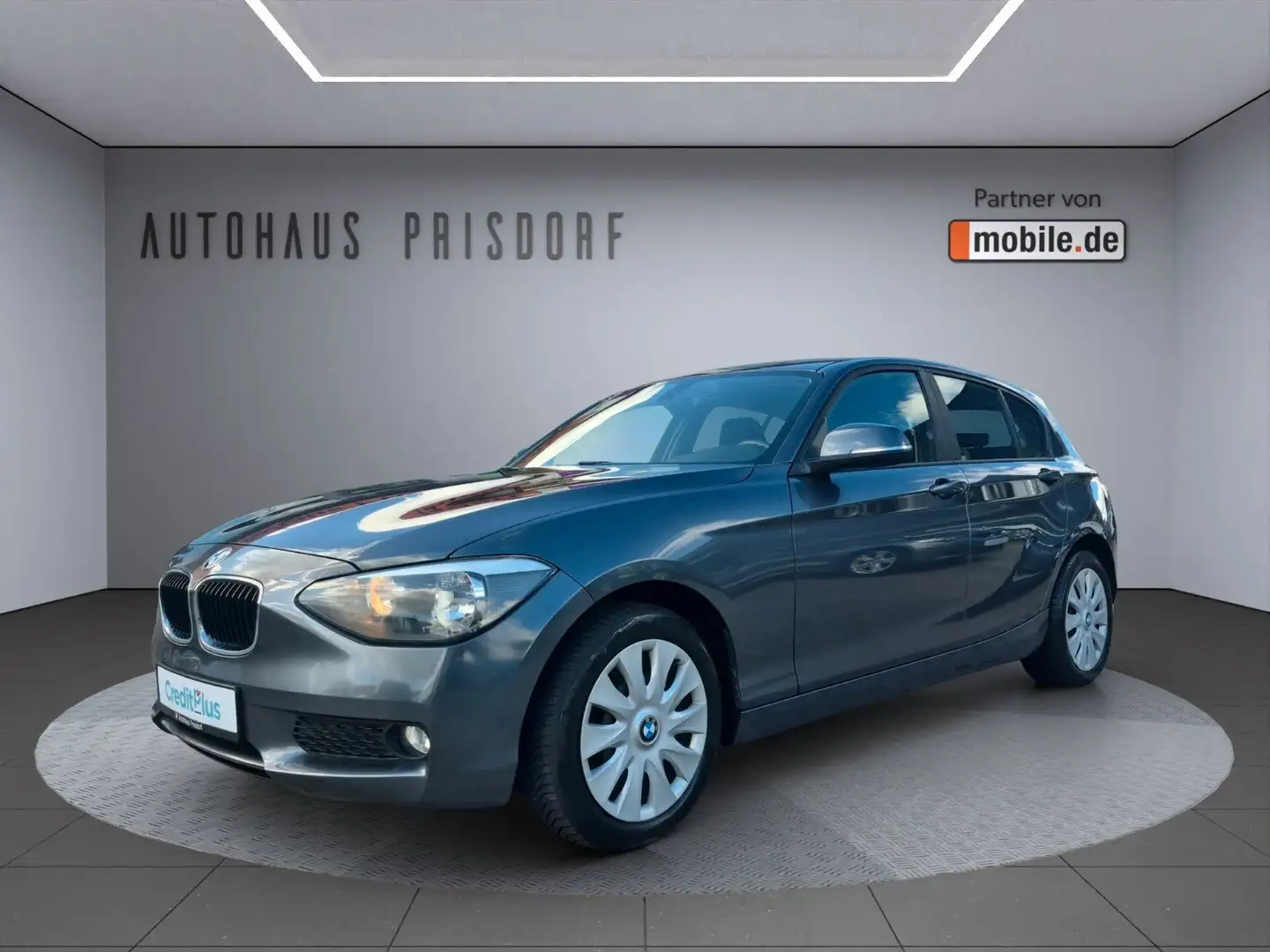 BMW 116 i Lim. 5-trg. Gris - 1