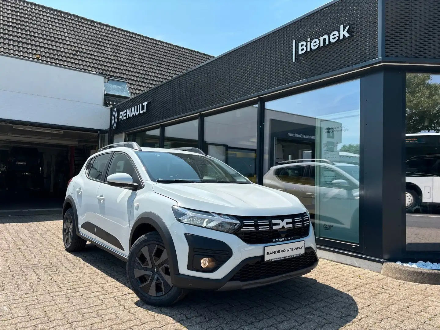 Dacia Sandero Stepway Expression TCe 90 Wit - 2