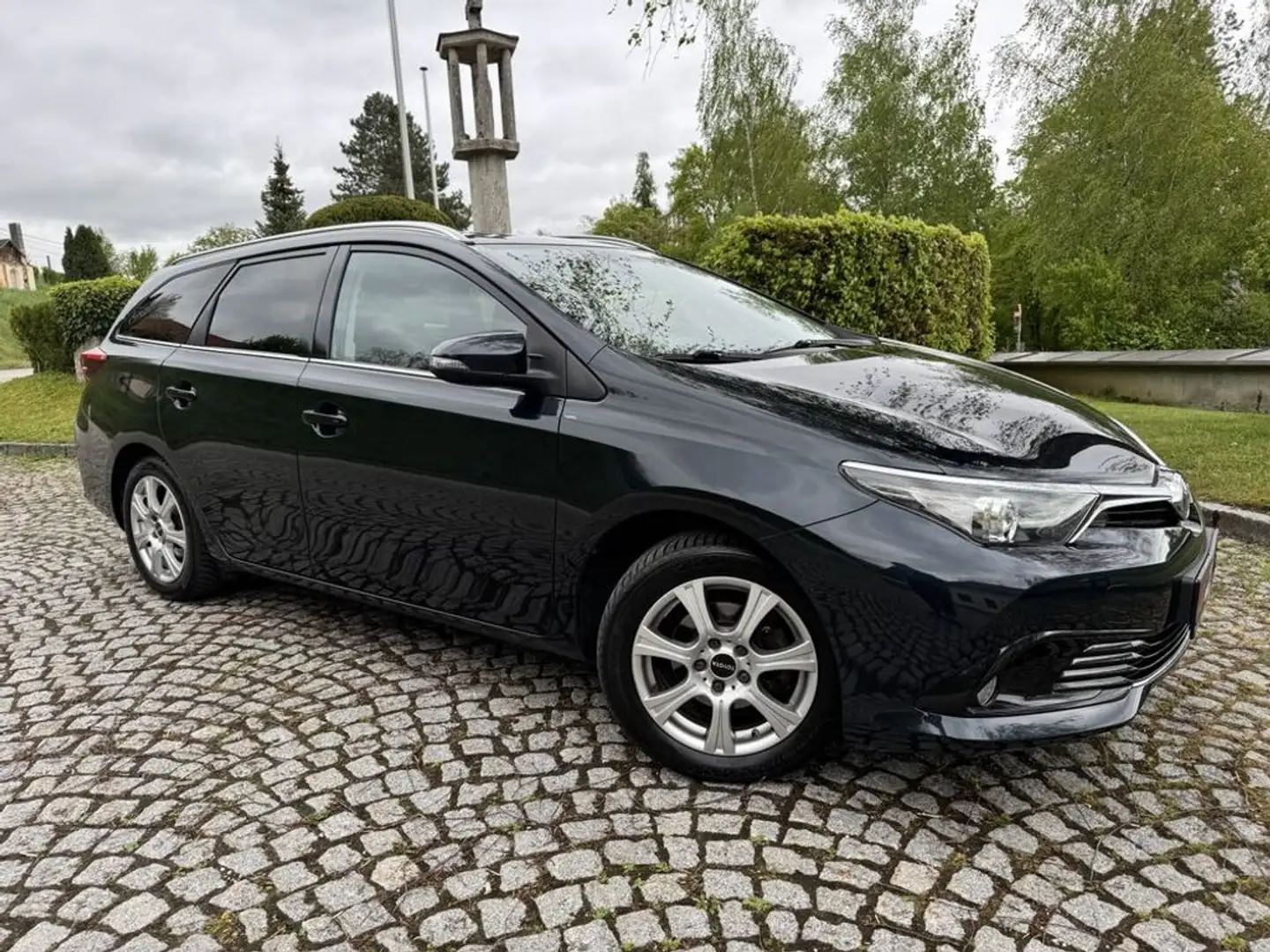 Toyota Auris Edition 45 KLIMA TEMPOMAT NAVI R-KAMERA Bleu - 2